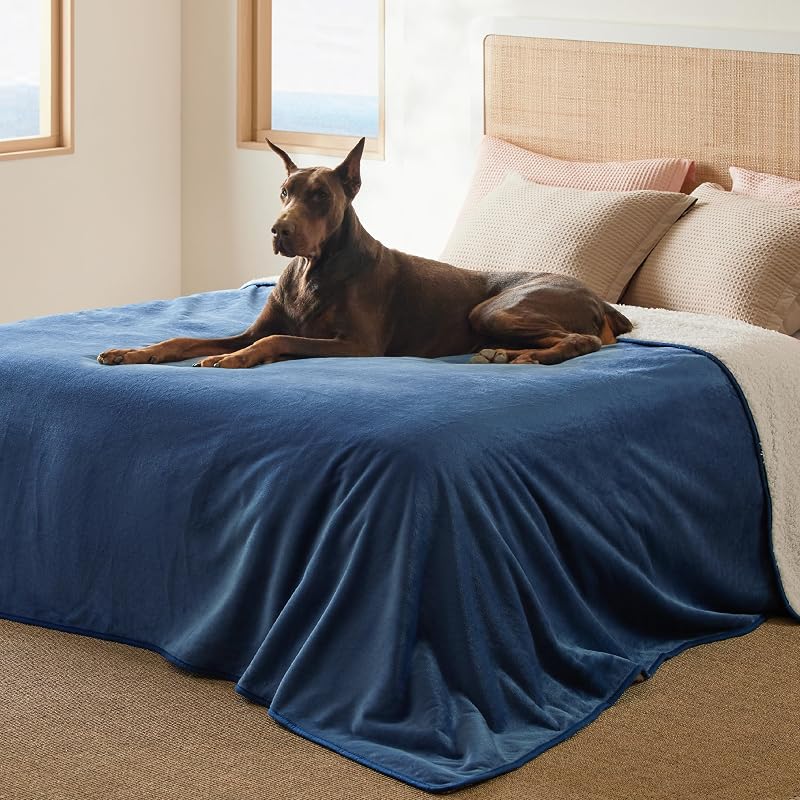 Manta impermeável para cama de gatos e cães, Sherpa e fleece dupla face Bedsure, 274 x 218 cm, Azul