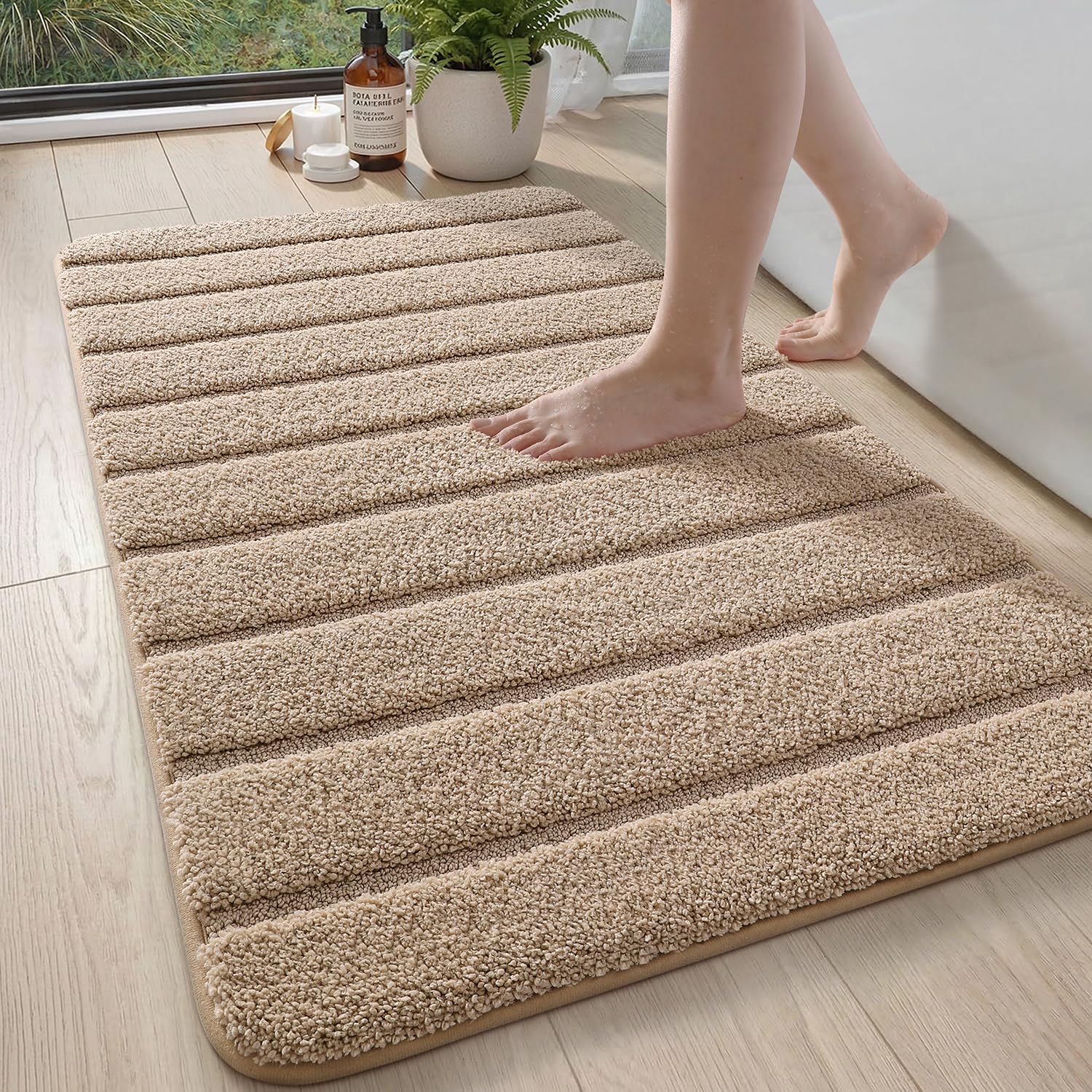 DEXI Bath Mat 60 x 110 cm, Extra Soft Absorbent Microfiber, Non-Slip Washable Rugs for Shower Floor, Bathmat Bathroom Accessories Decor, Khaki