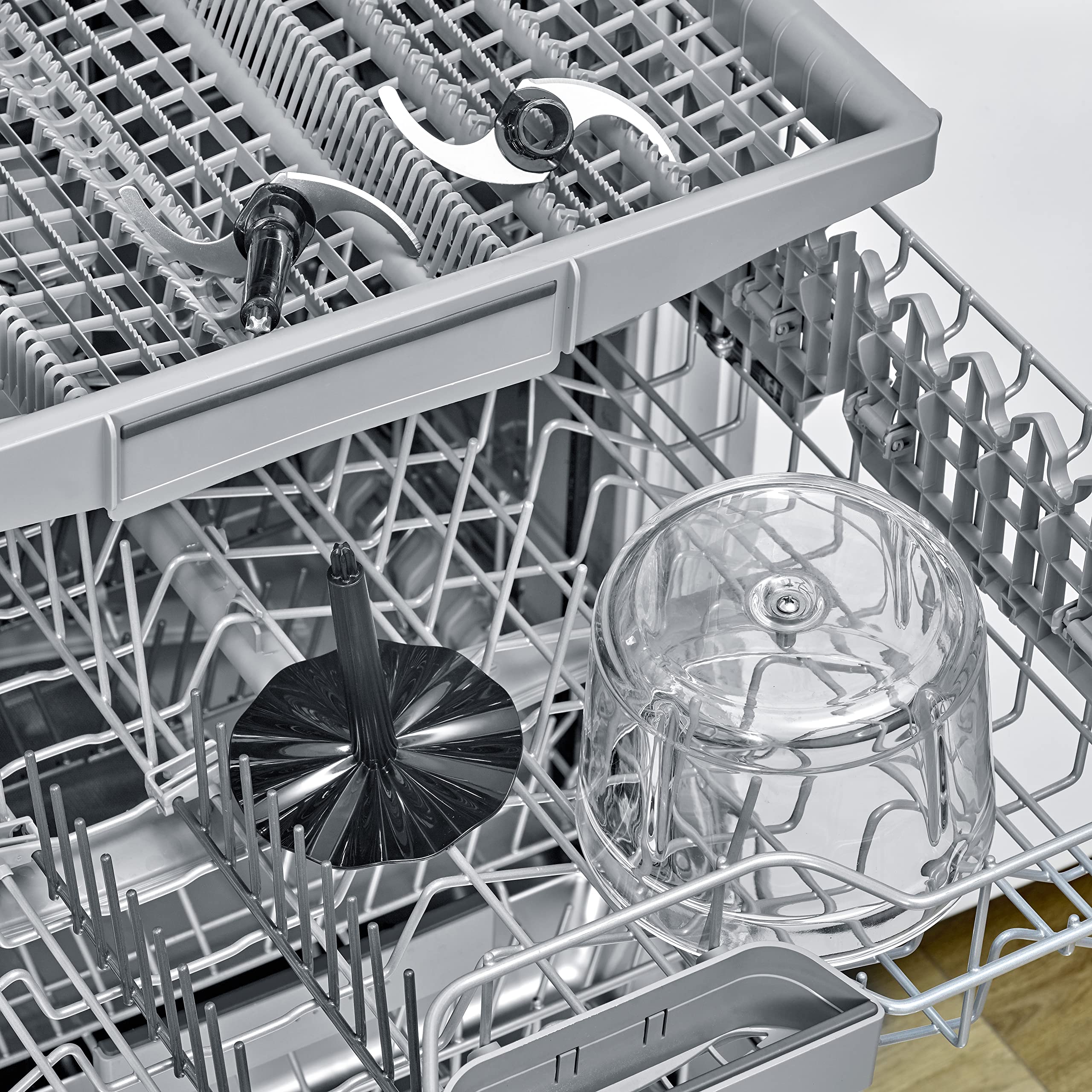 SEVERIN Hachoir électrique 400 W multifonction d'une capacité d'1 Litre, garanti sans BPA, Hachoir à viande, oignons, herbes, fromage, etc., Broyeur universel, noir mat/inox, KM 3867