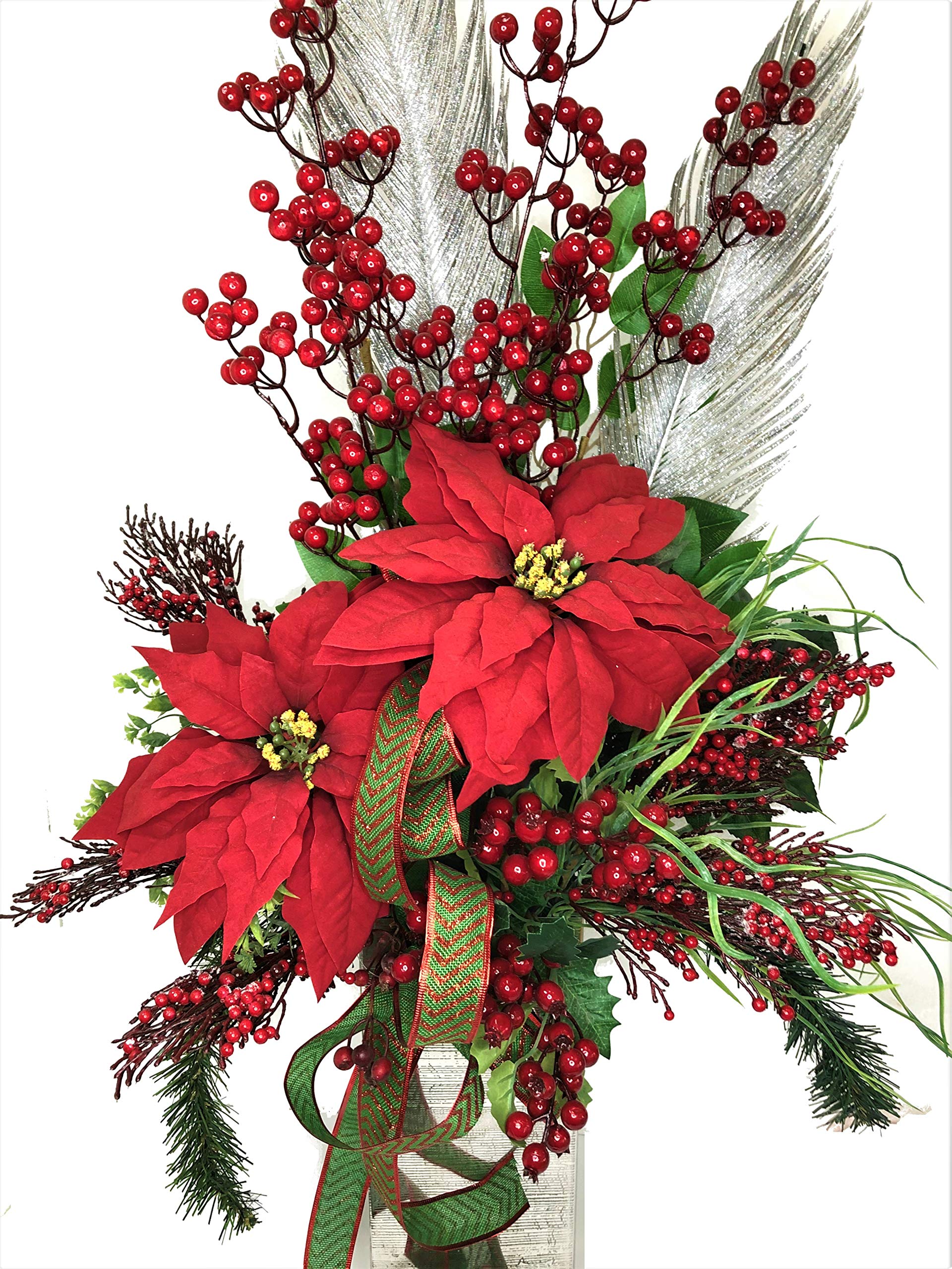 LBA Centro Floral navideño. Elaborado en un florero metálico, con Flores secas y Artificiales. Medidas aproximadas totales: 100x55x25 cms.