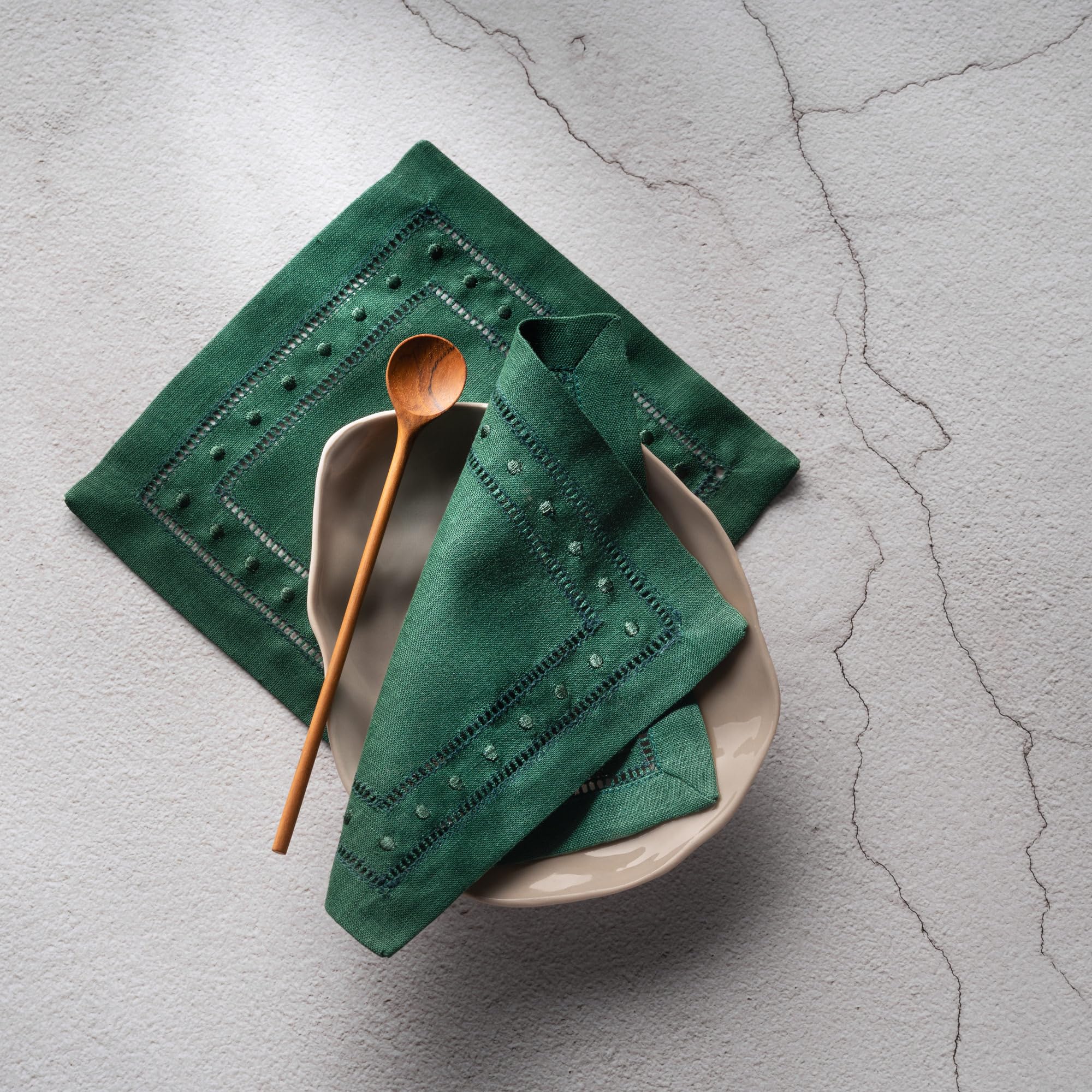 Cocktail-Servietten aus Leinen, 15,2 x 15,2 cm, 100 % reines Leinen, Waldgrün, mit gesticktem Punkt, 12 Stück, Hohlsaum-Servietten, waschbar für Herbst, Thanksgiving und Weihnachtsferien