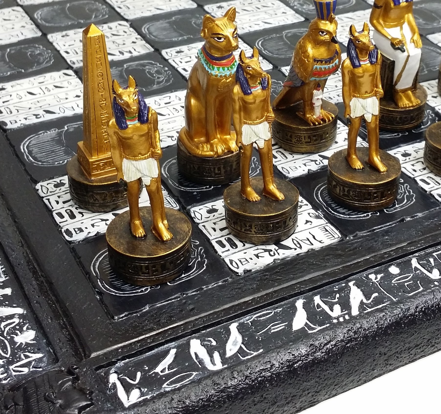 HPL 16 Egyptian Chess Set with Black & White Hieroglyphics Egypt Board by