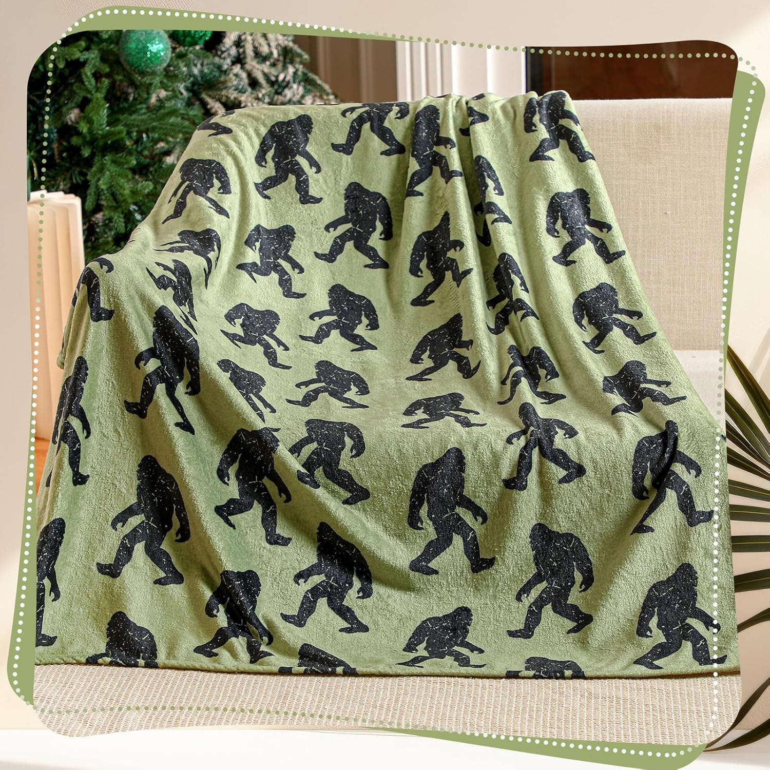 Buryeah Big Foot Sasquatch Gifts Bigfoot Blanket for Men Women Funny Birthday Unique Sasquatch Gifts Vintage Flannel Throws Blanket for Bed Sofa, 50"x60"(Green,Black) - Image 3