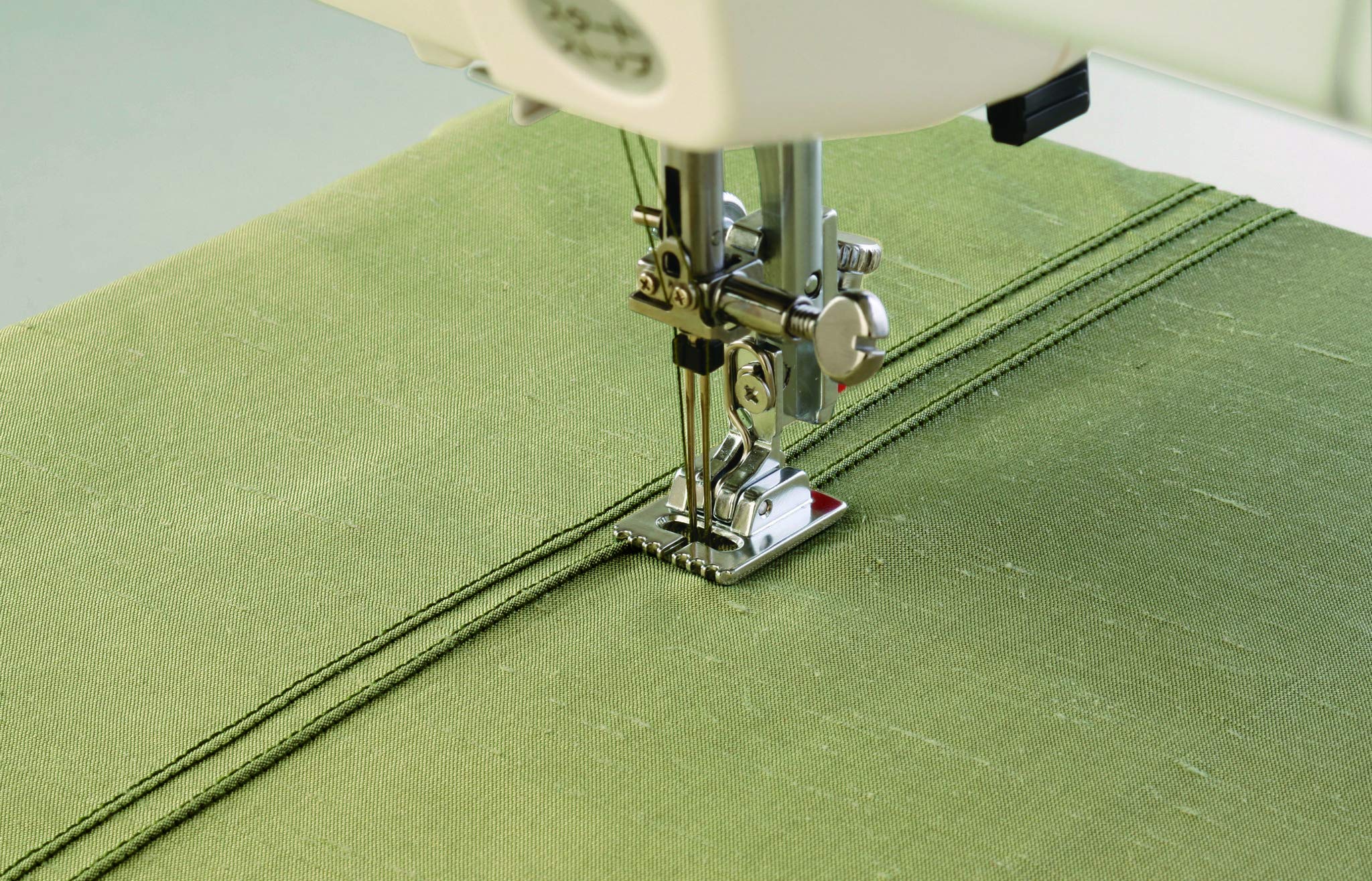 Amazon.co.jp : ジャノメ純正ピンタック押さえセット（溝浅用・溝深用