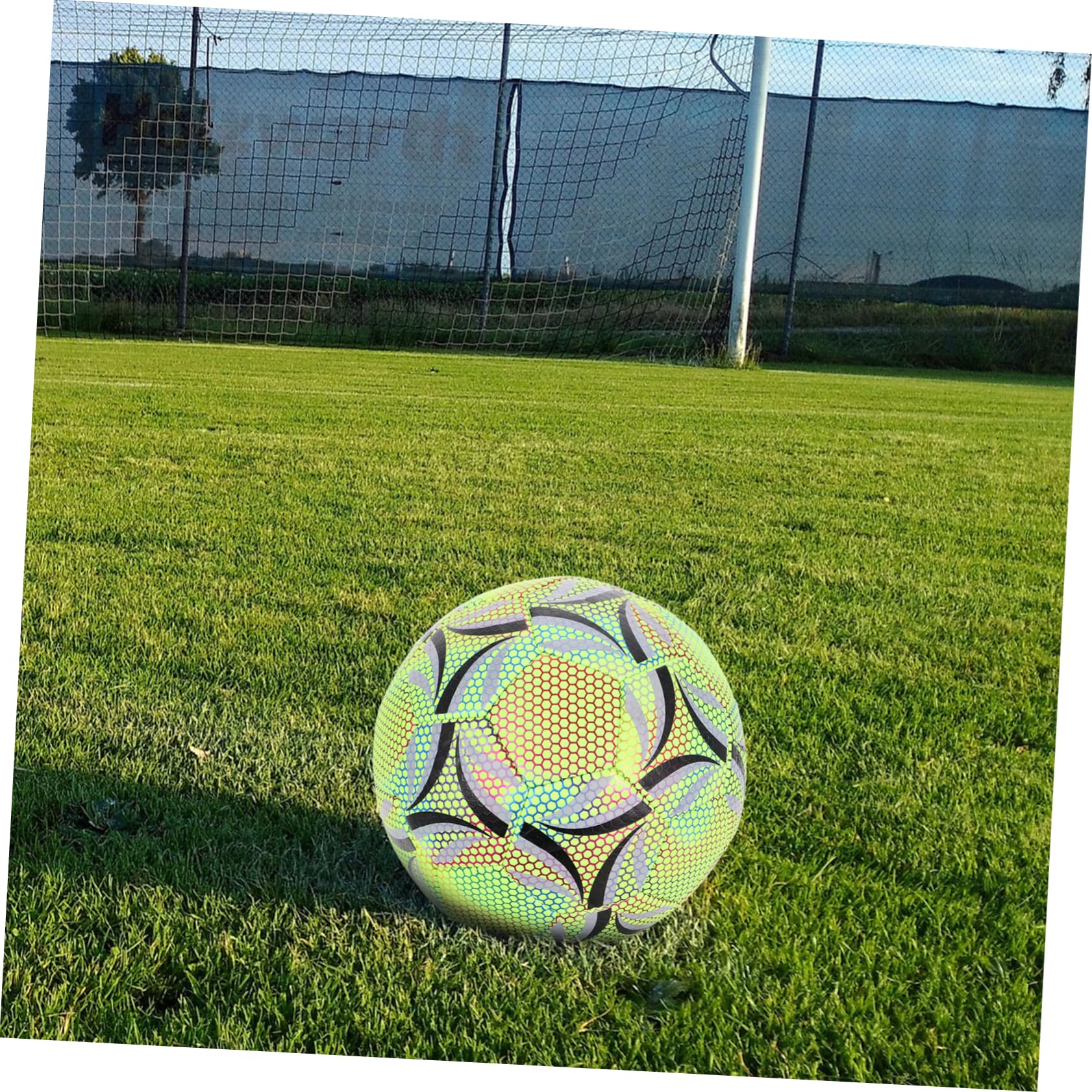 KOMBIUDA Pelota De Fútbol para Entrenamiento Juvenil y para y Fútbol Resistente y Durable con Diseño Luminoso