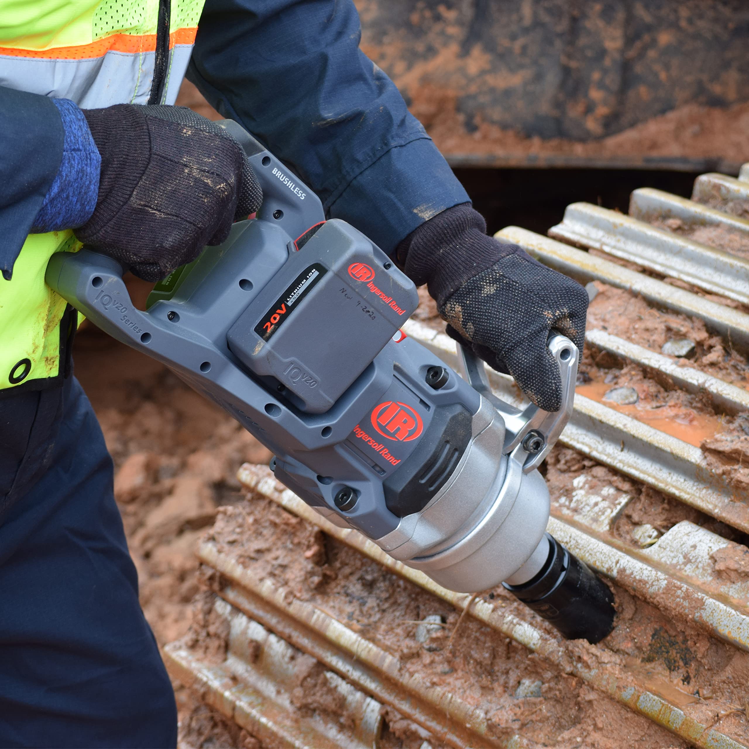 Ingersoll Rand Klucz udarowy W9491-K4E-EU, 1" 20V, klucz udarowy do dużych obciążeń z krótkim kowadełkiem, zestaw kluczy z (4) akumulatorami litowo-jonowymi 5,0 Ah i podwójną ładowarką