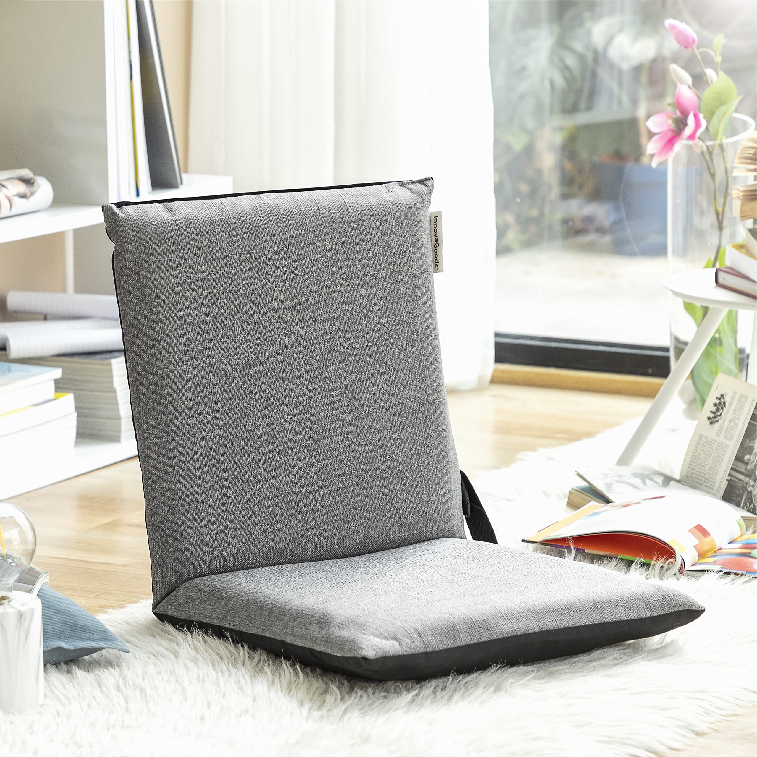 InnovaGoods® sedia a pavimento reclinabile Sitinel, comoda e funzionale, con schienale reclinabile e cuscino imbottito, materiale plastico e 60% cotone, ideale per rilassarsi e riposare.
