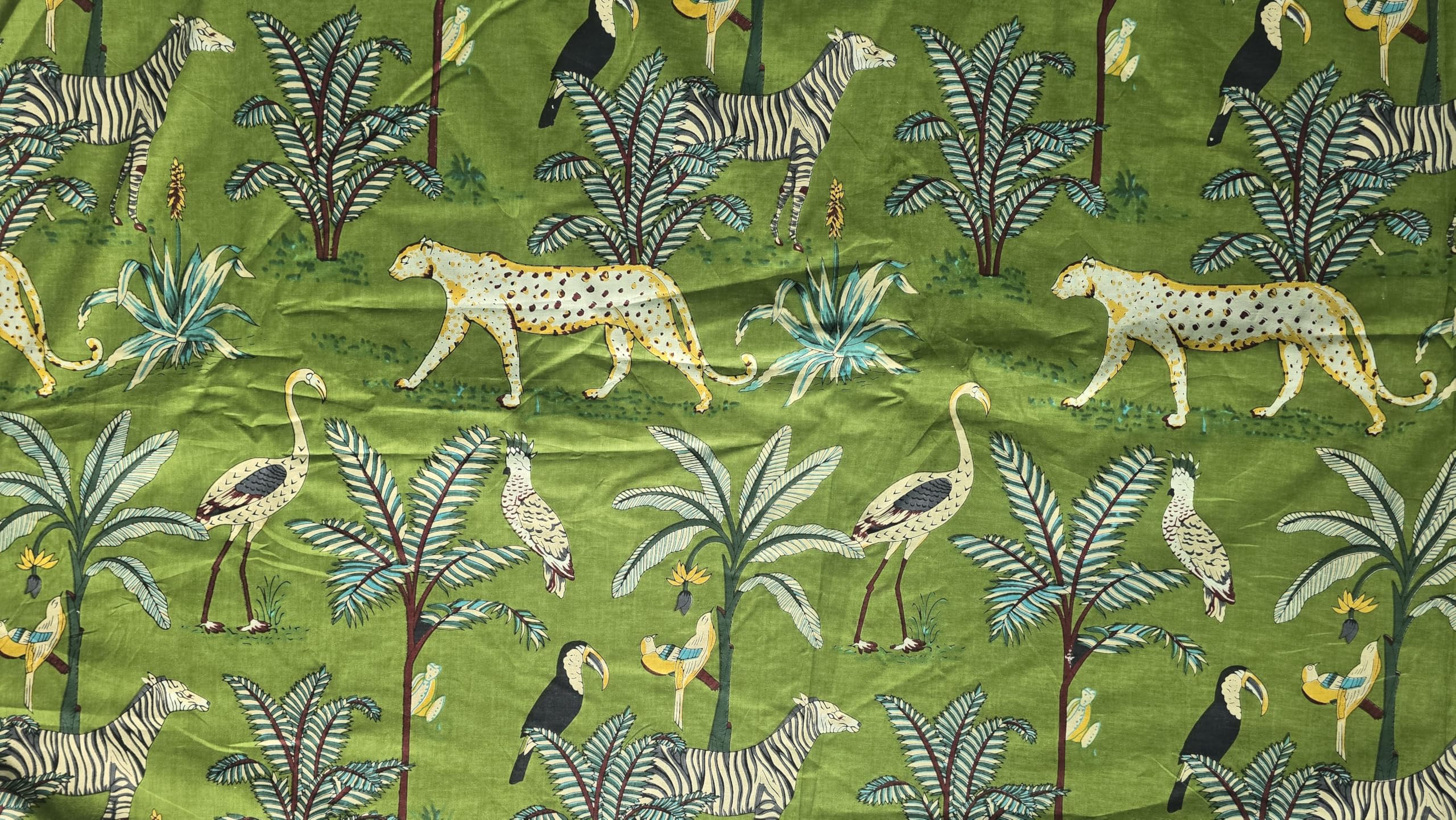 Aashita Creations - Tela con estampado floral, animal, de algodón, decorativo, para confección de alfombras, manualidades, costura, material de bricolaje (estampado de selva verde, 10 yardas)