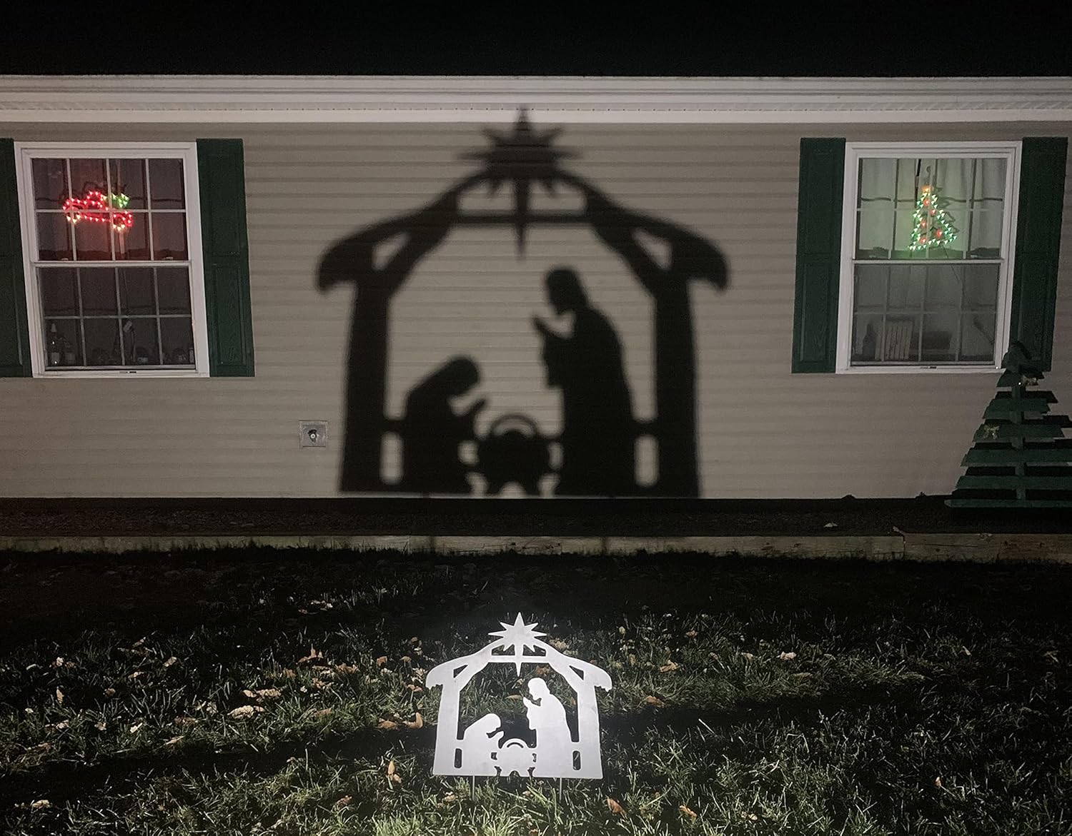 Metal Nativity Scene Shadow Caster (Black)