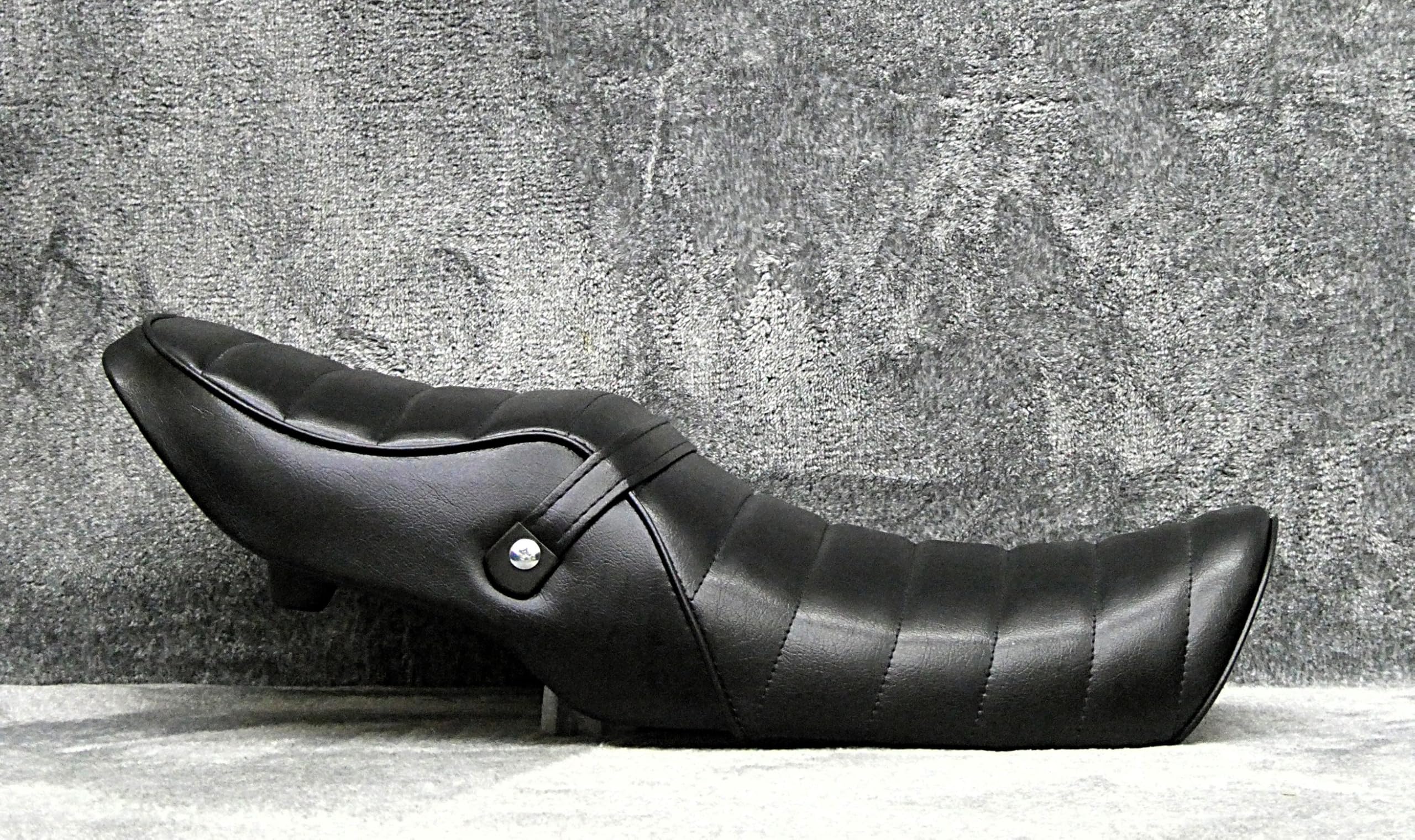 GSX400インパルス gk79a 前期　タックロール Amazon | GSX400インパルス前期 黒皮 タックロールシート