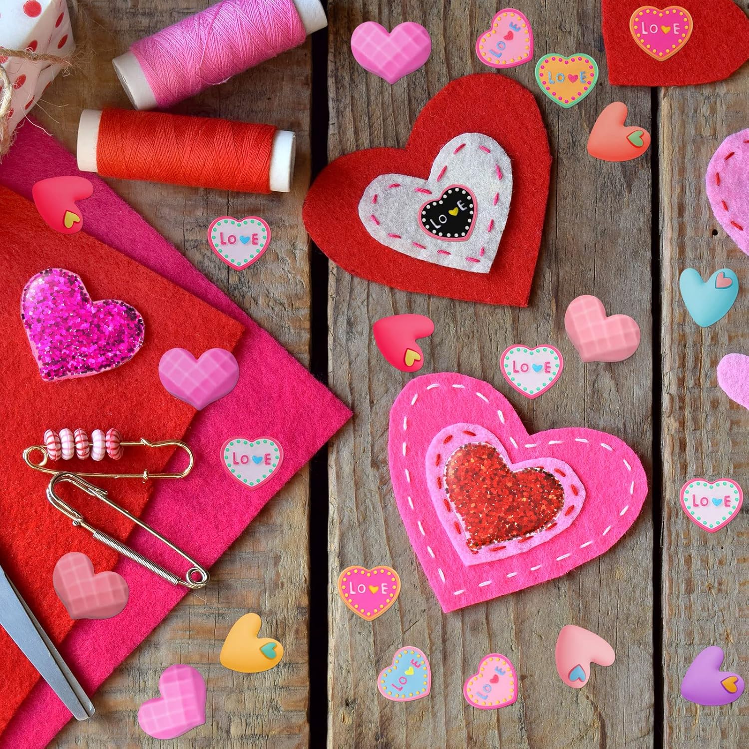 100 Pieces Slime Charms Valentine Heart Resin Flatback Slime Beads Resin Supplies Mini Love Embellishments Crafts Decorations for DIY Scrapbooking Jewelry Cell Phone Case (Heart)