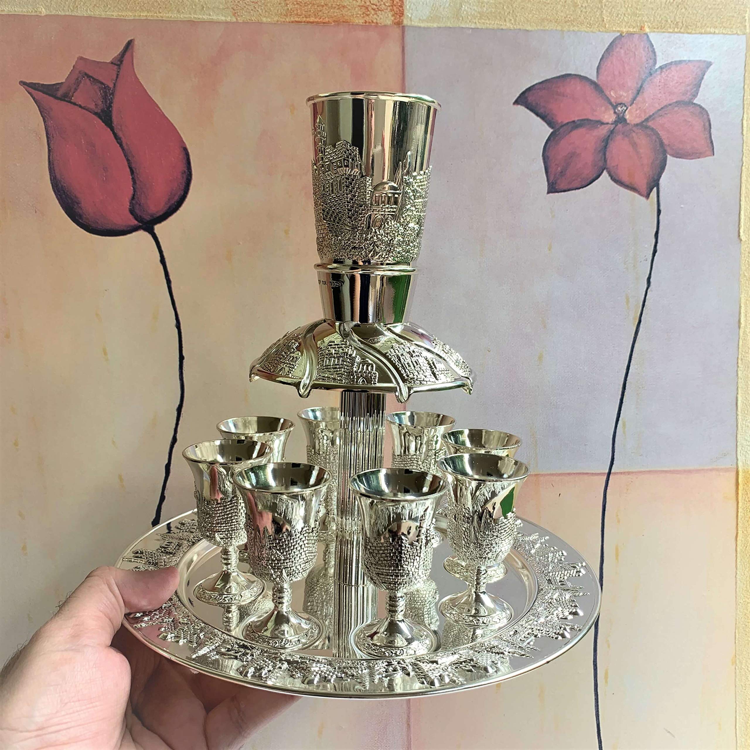 Fontaine à vin intercalaire Kiddouch et 8 gobelets Plaqué argent œil Jérusalem