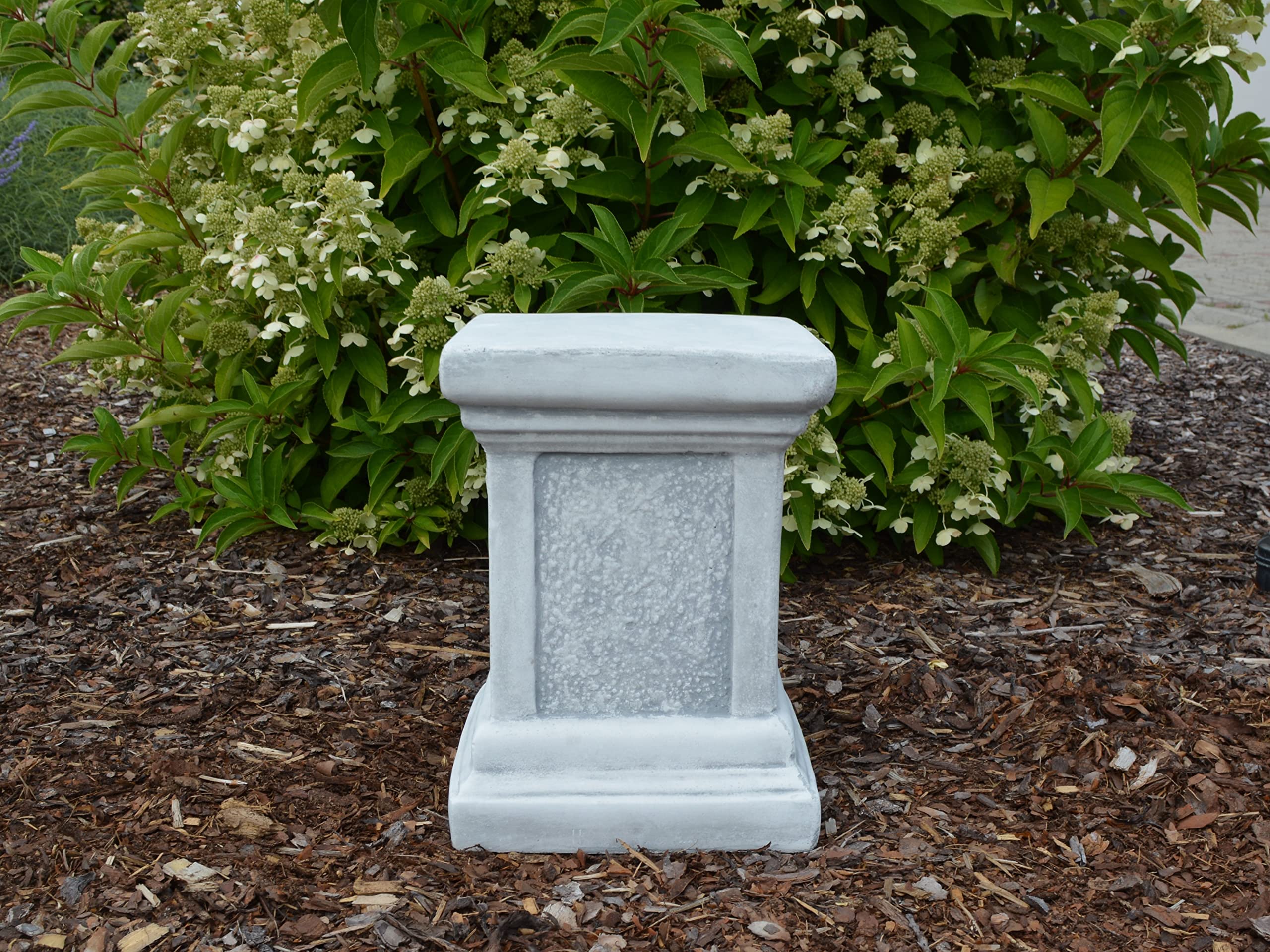 gartendekoparadies.de Sockel Podest, Steinsockel aus Steinguss, H. 33 cm, Stellfläche 24 x 24 cm, 29 kg, Grau, Frostsicher für Außenbereich