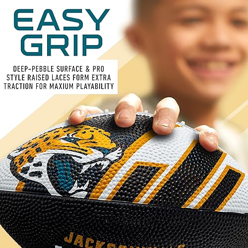 Vista 82 de Franklin Sports NFL Team Footballs - Rubber Youth Mini Balls for All Teams - Kids 8.5" Football + Air Pump Sets - Official NFL Licensed