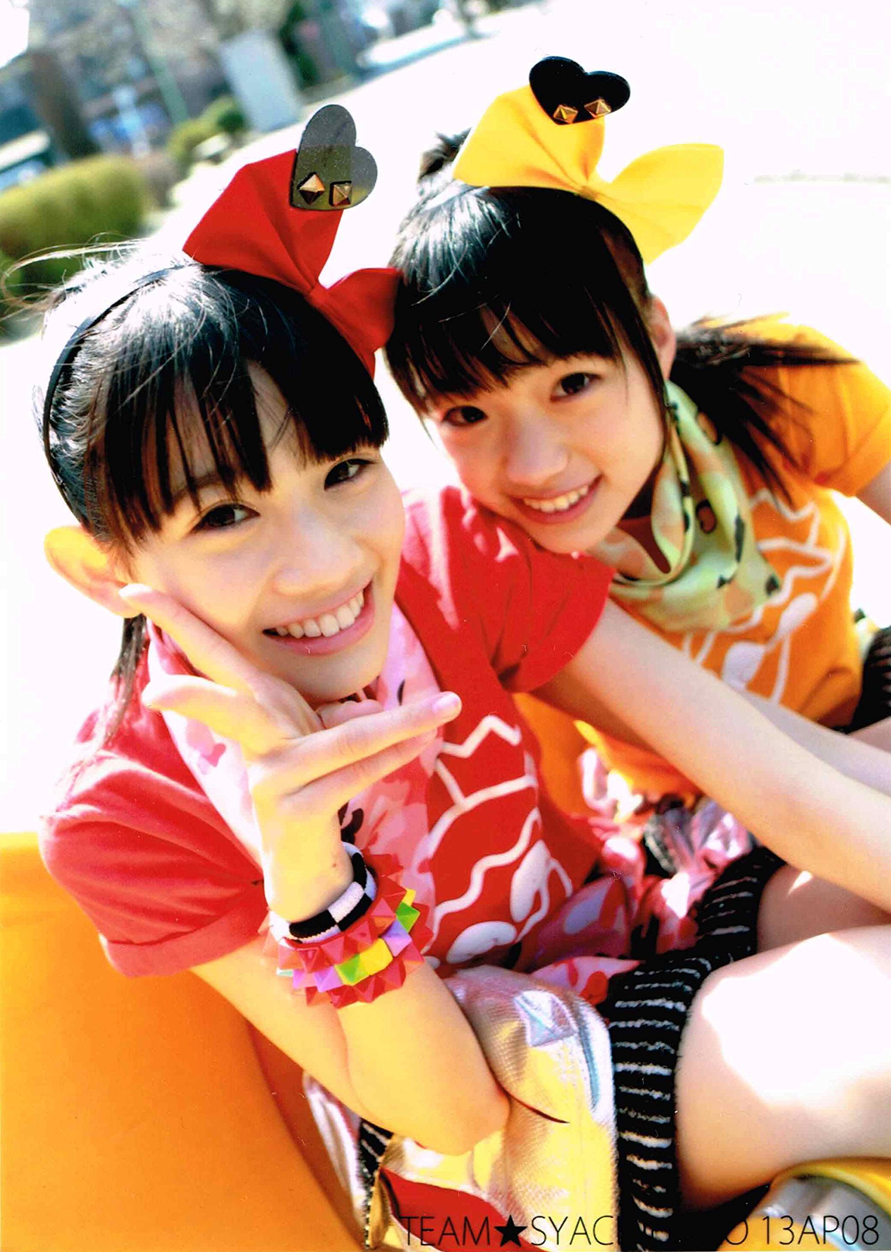 Amazon.co.jp: チームしゃちほこ 公式生写真 秋本帆華 伊藤千由李 