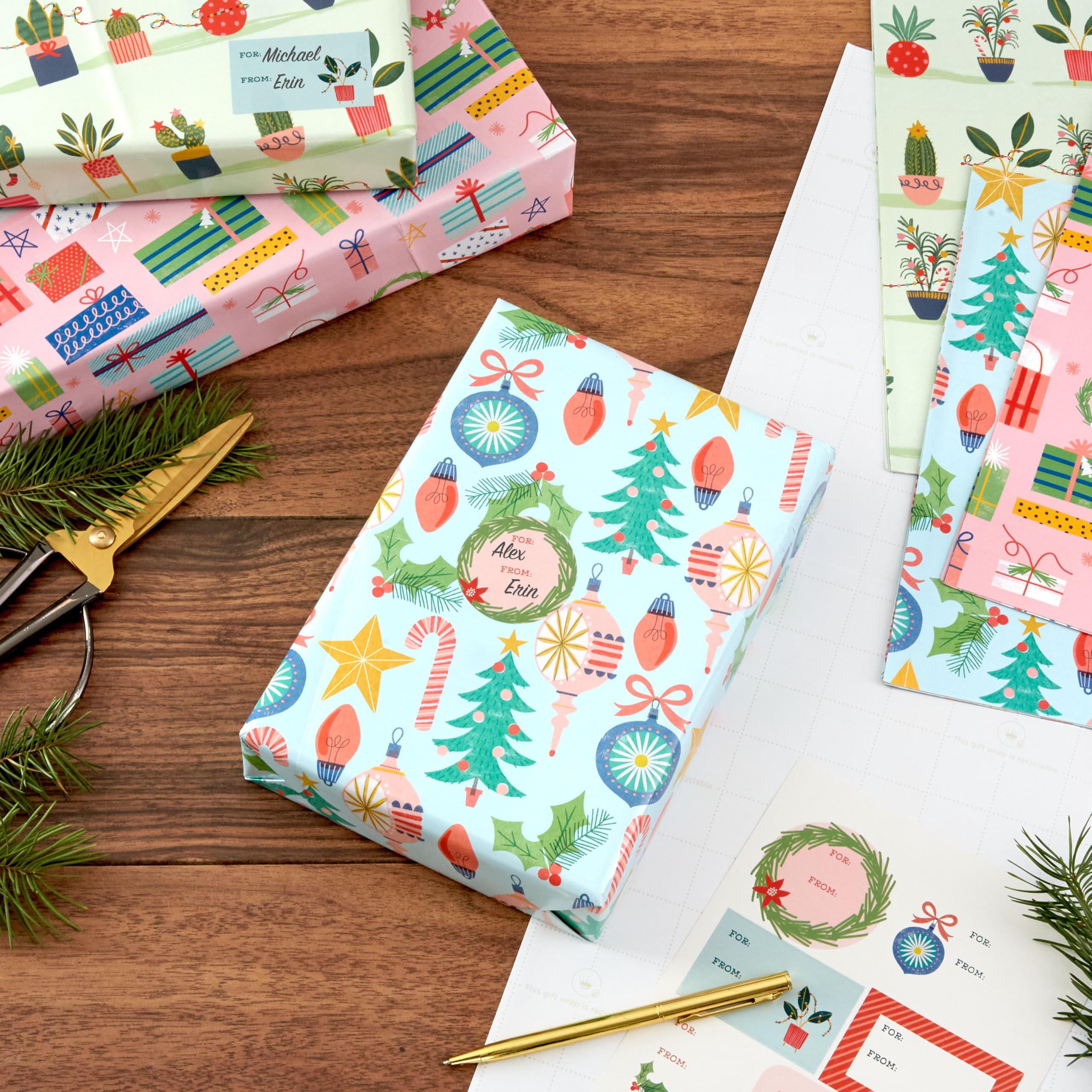 Hallmark Süßes Weihnachts-Geschenkpapier mit Cutlines auf der Rückseite (12 gefaltete Bögen mit Aufkleber-Geschenkanhänger) Rosa, Mintgrün, Pflanzen, Kaktus, Geschenke, Ornamente
