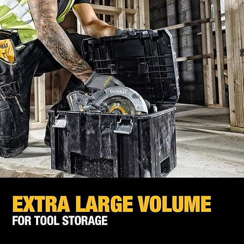 Miniatura 4 de DEWALT Caja de herramientas TSTAK, diseño extragrande, bandeja extraíble para un fácil acceso a herramientas, resistente al agua y a los residuos