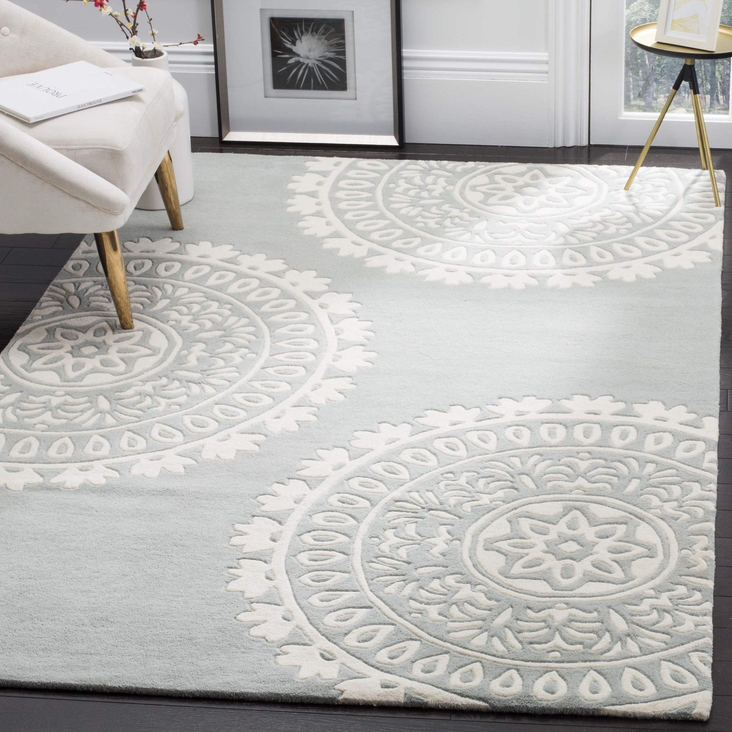 SAFAVIEH Bella Collection 5' Square Grey/Ivory BEL121A Handmade Premium Wool Area Rug