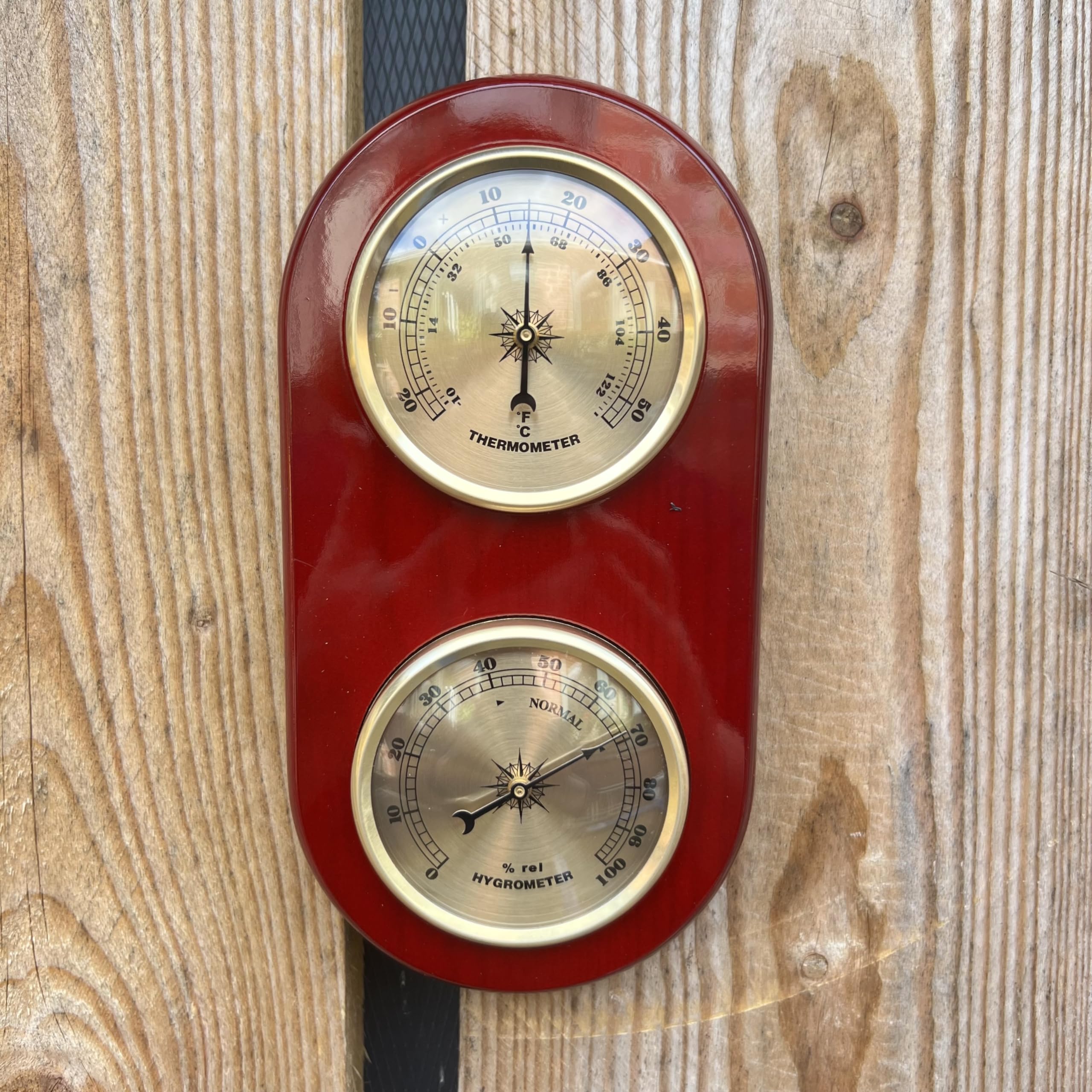 Barometro e termometro in legno | Stazione meteo termometro da parete per interni | 19 cm x 10 cm | Due quadranti – uno per la temperatura e uno per l'umidità