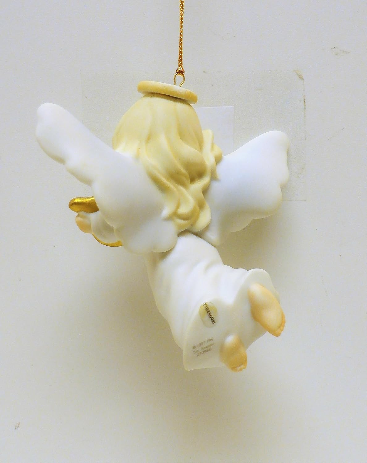 Precious Moments pm 1997 272566 - pm272566 (Girl Angel Playing a Harp), 272566