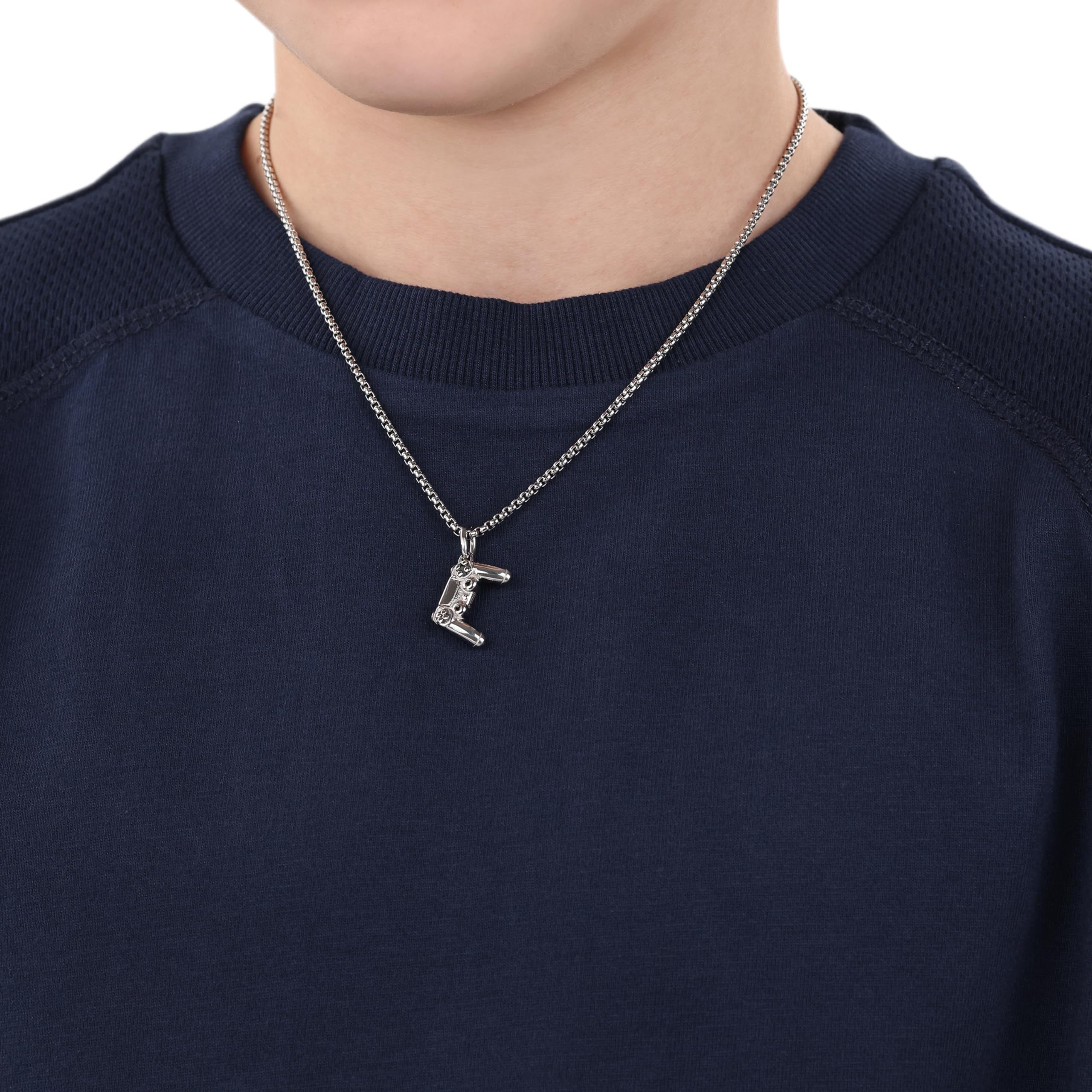 s.Oliver Collier pour enfant garçon avec pendentif en acier inoxydable/cuir, motif, livré dans un coffret cadeau.