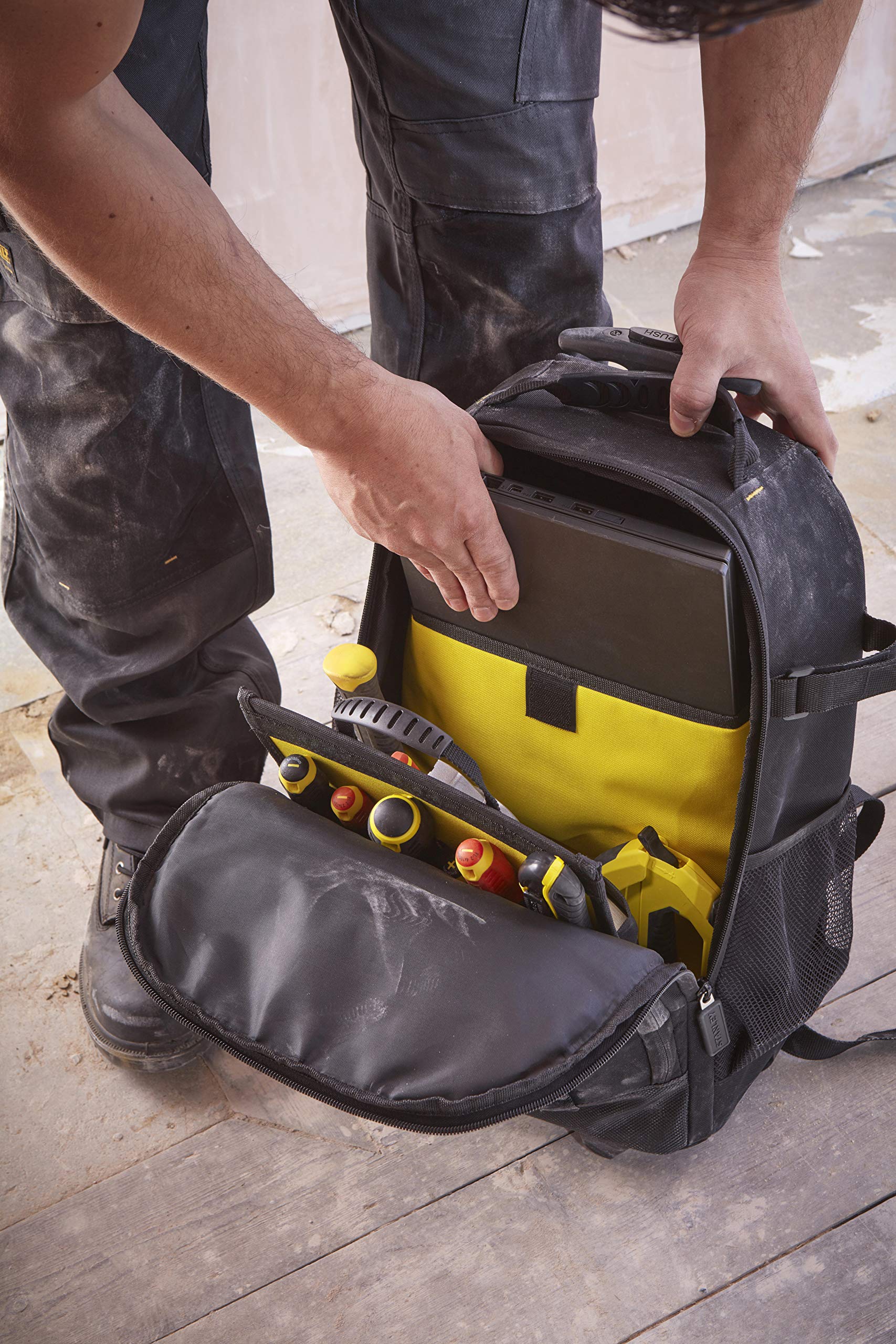 ‎STANLEY, Zaino con ruote porta utensili essenziali. STST83307-1