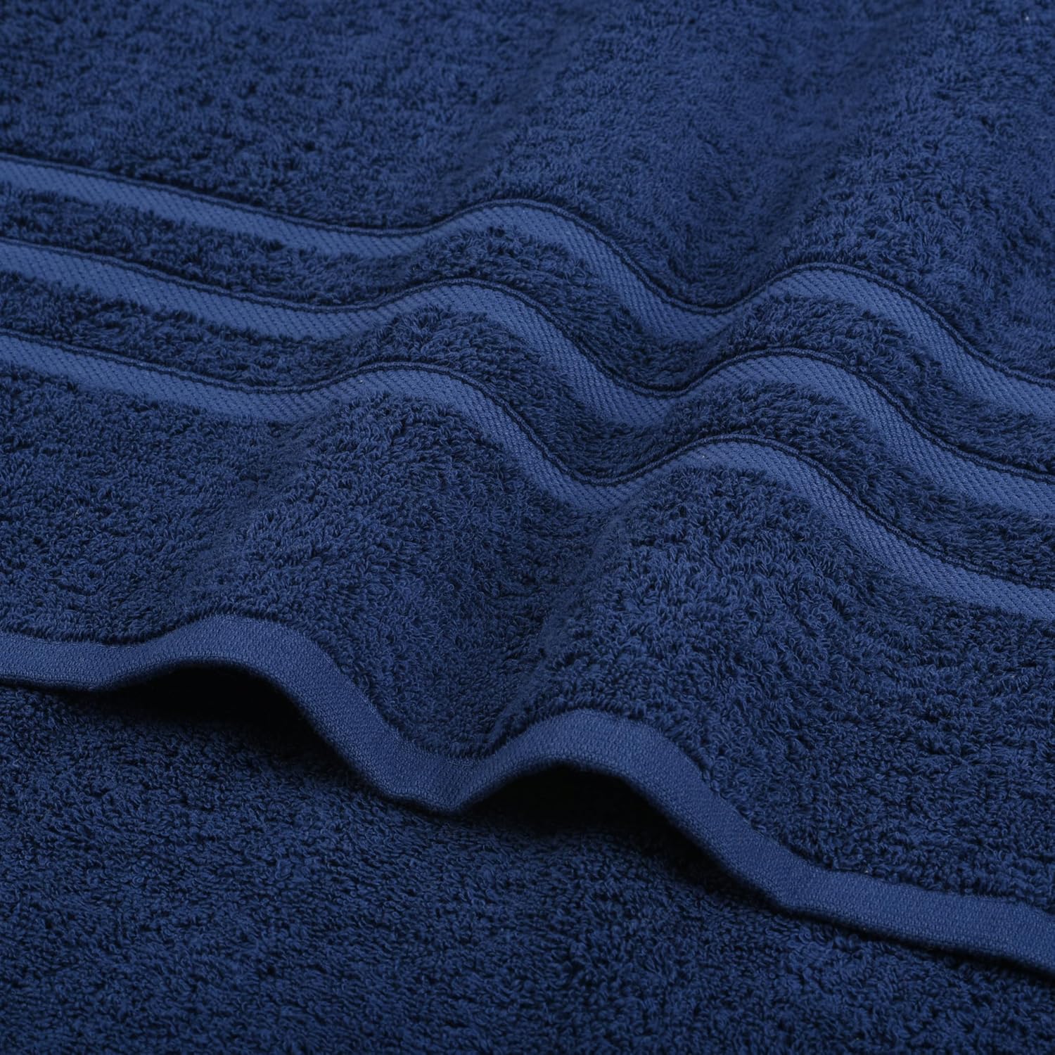 100% Cotton Luxury Bath Towels, Set of 4 – 600 GSM Premium Quality, 27x54 inch – Ultra Soft & Highly Absorbent Navy Blue Bathroom Towels for Hotel and Spa.