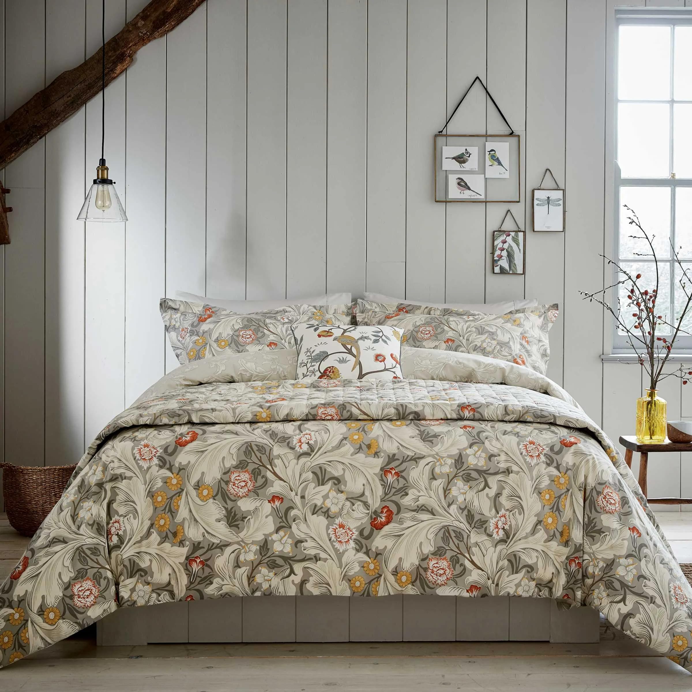 William Morris Grey Leicester 3 Piece Duvet Cover Set, Super King 260cm x 220cm. RRP £220