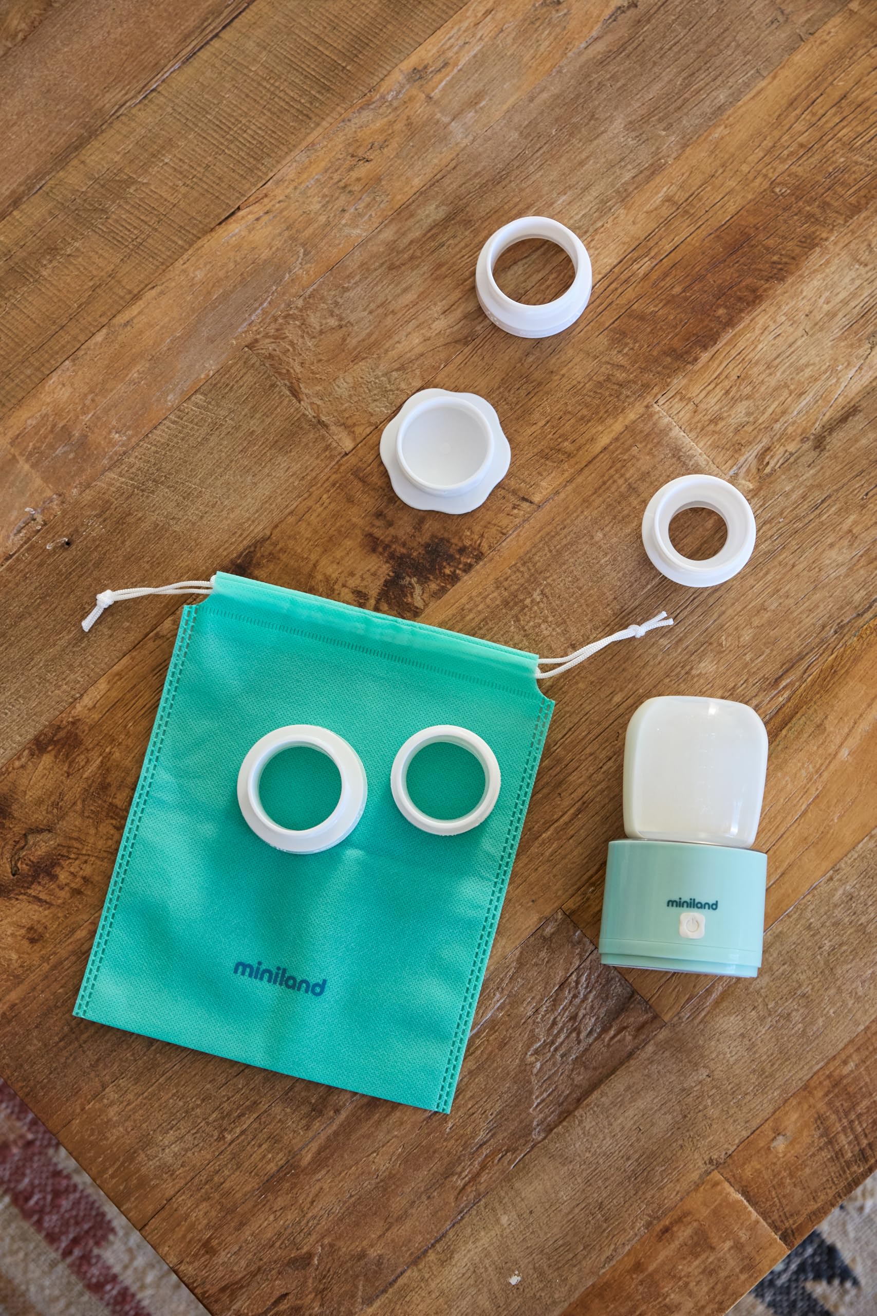 Miniland Scaldabagno portatile, leggero e compatto, con adattatori per biberon e cavo di ricarica, ideale per viaggi e passeggiate, accessori di alimentazione | Warmy On the Go