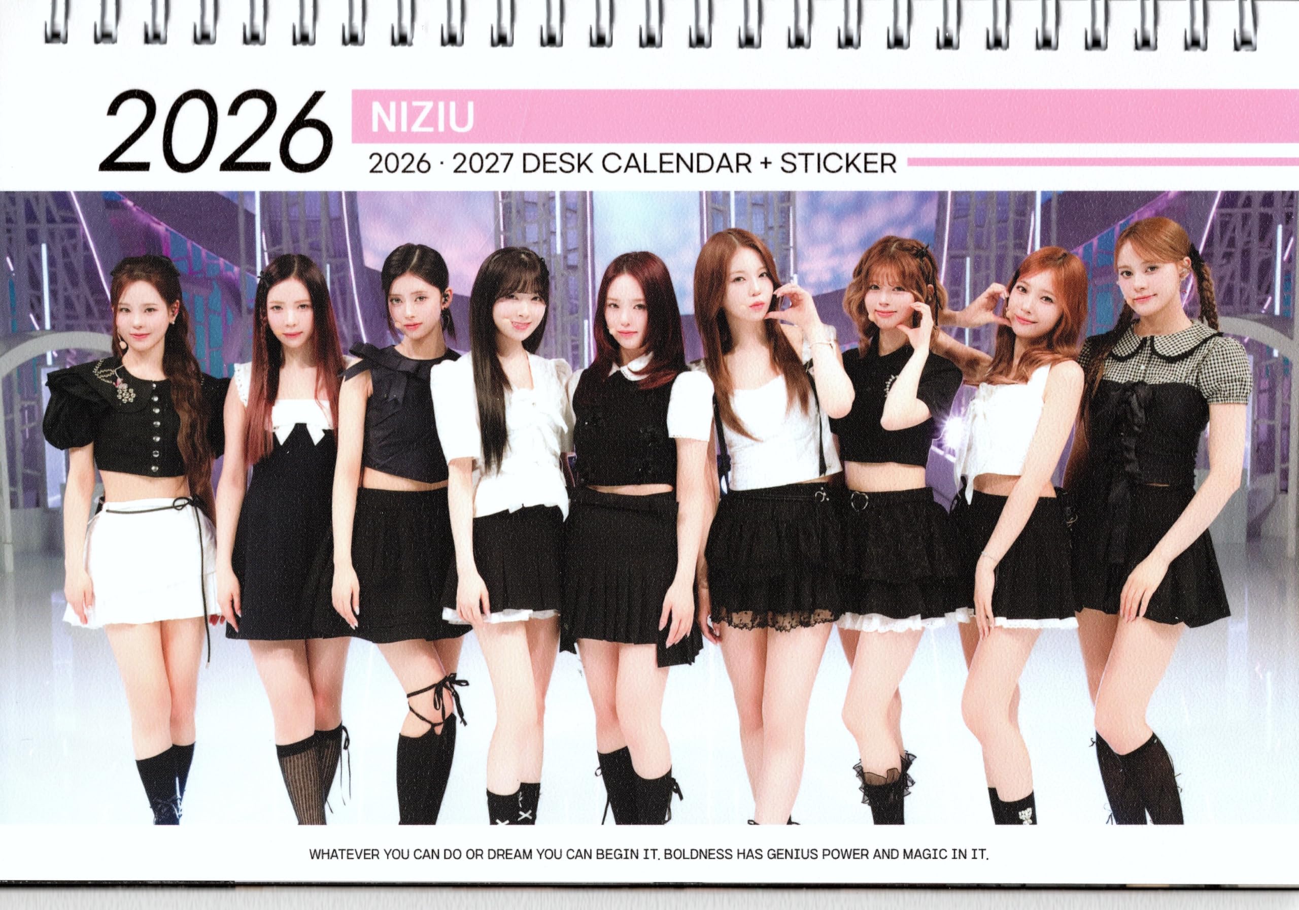 【クロ様 】 niziuコンプリート2セット Amazon | NiziU ニジュー グッズ 卓上 カレンダー (写真集 カレンダー