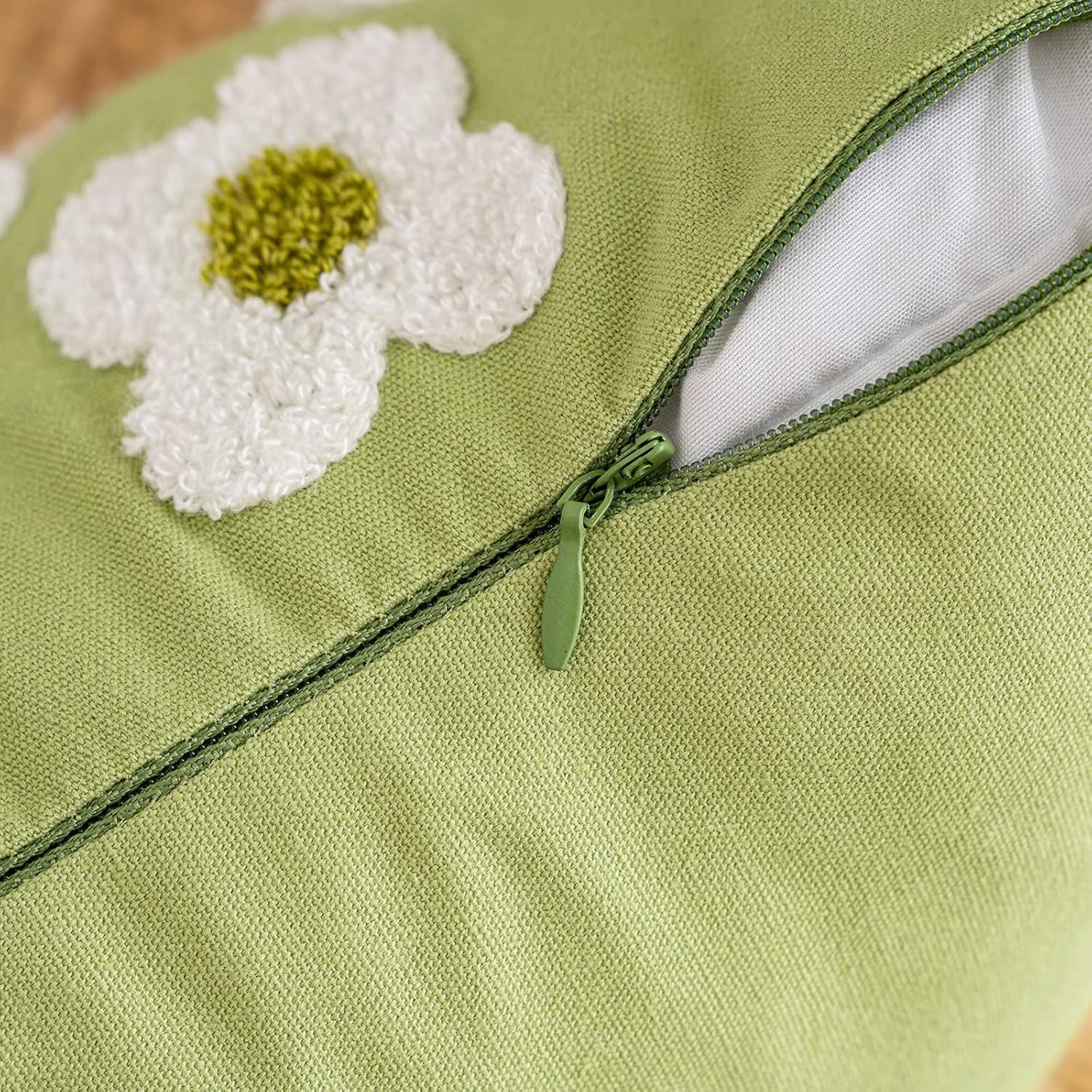 EMEMA Decorative Throw Pillow Covers Daisy Sun Flower Jacquard Pillowcase Cushion Case Square for Couch Sofa Bed Living Room Bedroom Set of 2, 16x16 Inch, Sage Green