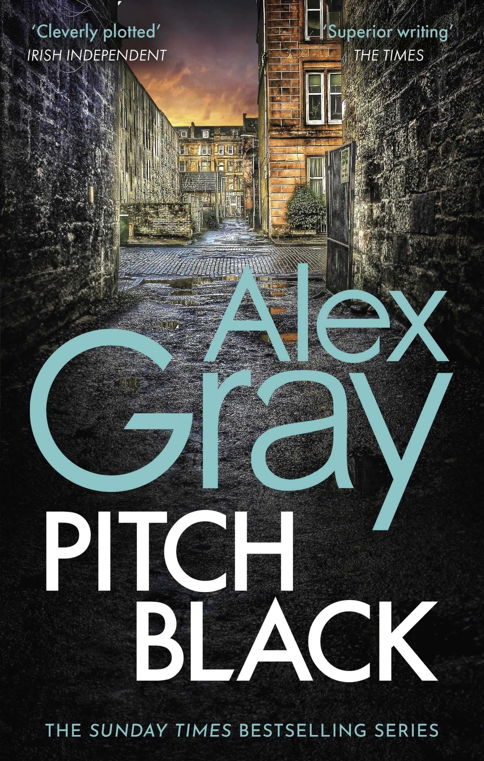 Pitch Black: Book 5 in the Sunday Times bestselling detective series (Detective Lorimer Series)