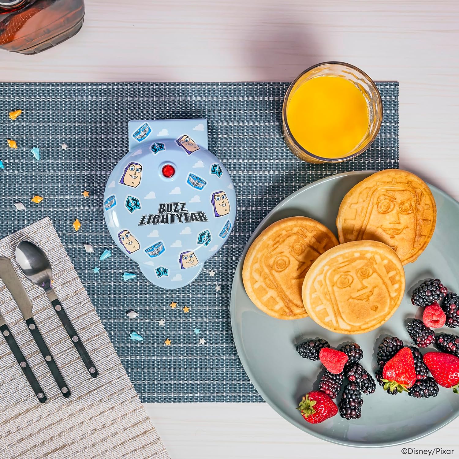 Uncanny Brands Disney Pixar Toy Story Buzz Lightyear Mini Waffle Maker - Small Kitchen Appliance