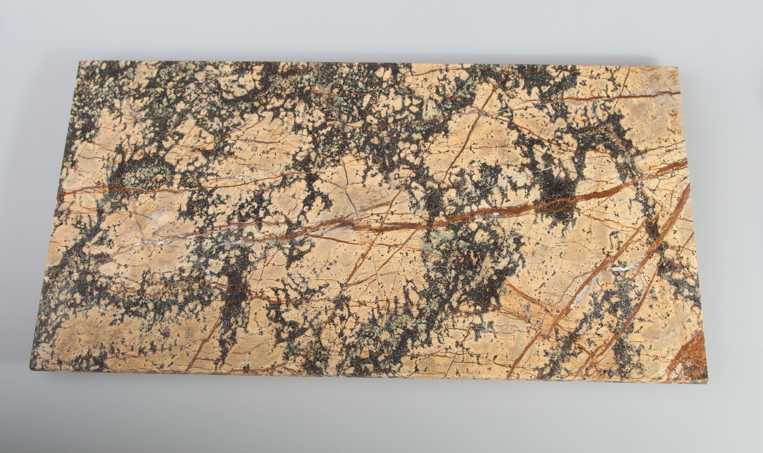 Oferta towaru klasy B: designerski marmurowy półmisek prostokątny masywny: 40 x 20 x 1,5 cm jako talerz, talerz talerz do sushi z kamienia naturalnego, z np. niewielkimi uszkodzeniami krawędzi lub z