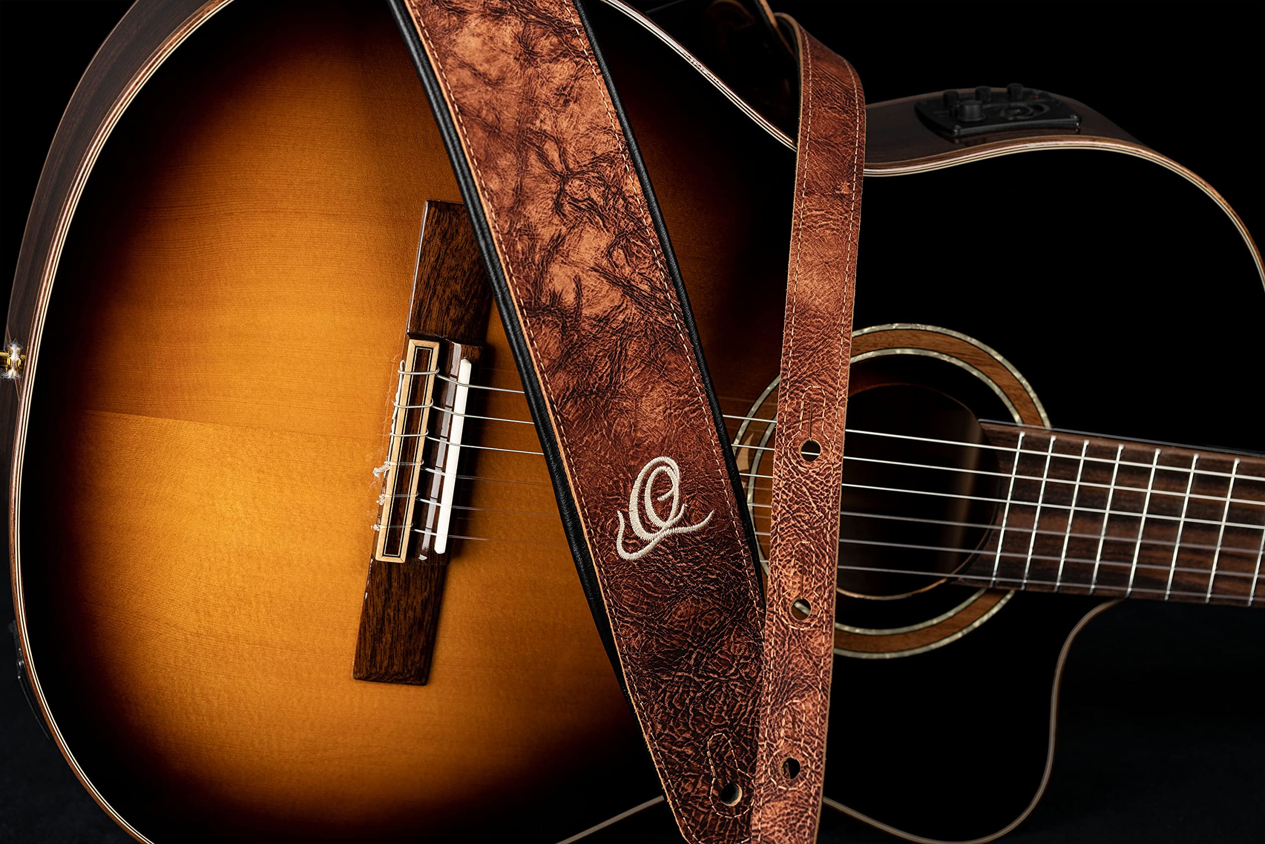 Ortega Guitars Tracolla per Chitarra Regolabile – Chitarra Acustica / Elettrica, Basso Acustico / Elettrico – Classic Series – Vera Pelle, Chestnut Tree (OSCL-2)