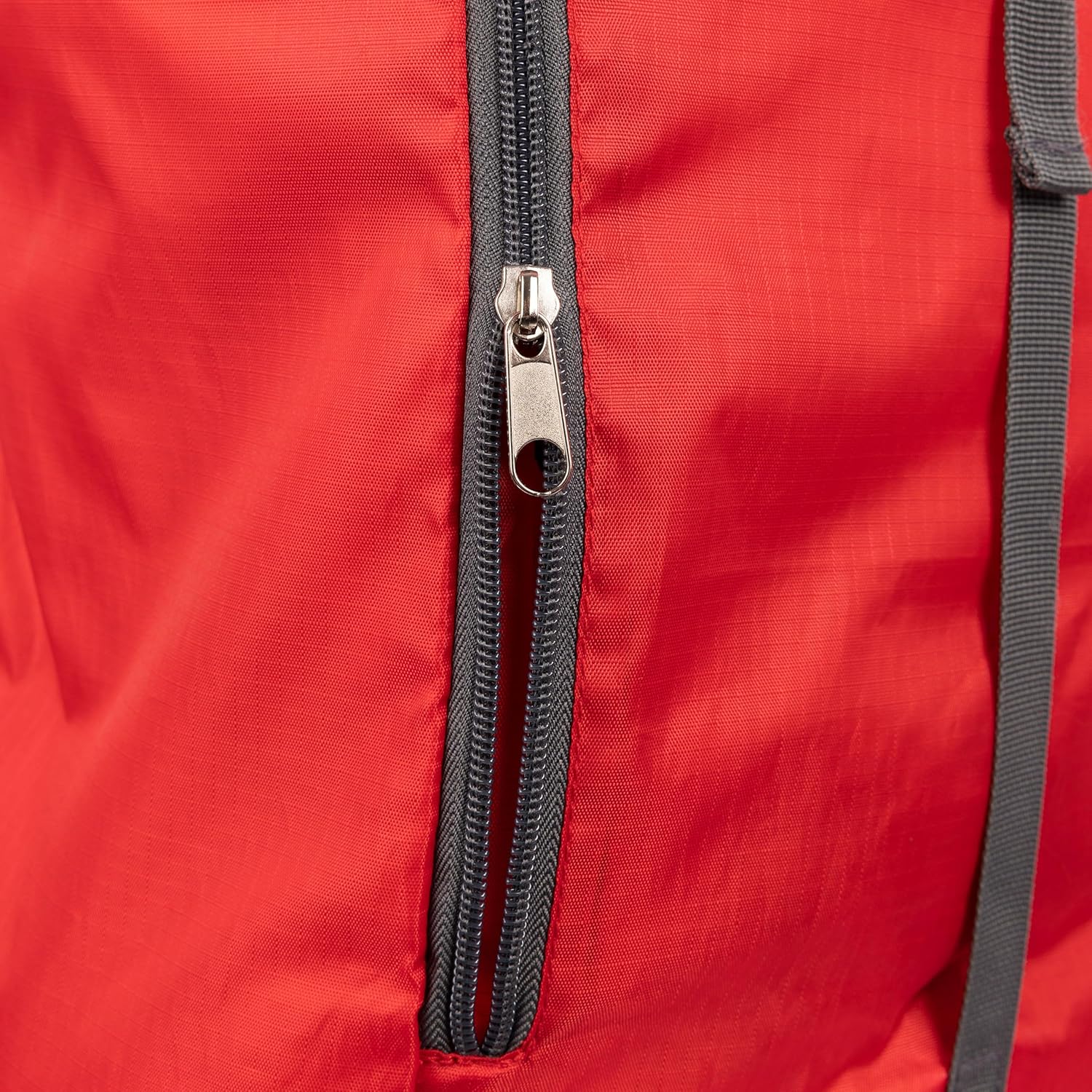 Trespass 25L Capacity Packaway Rucksack Drawcord Main Compartment Bag Venoy