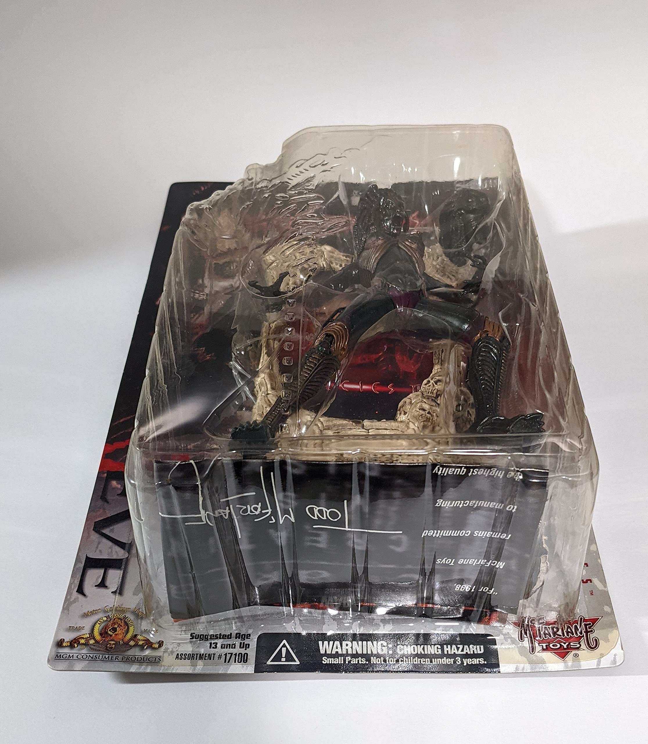 Amazon.com: McFarlane Toys Movie Maniacs Series 1 Species: Eve