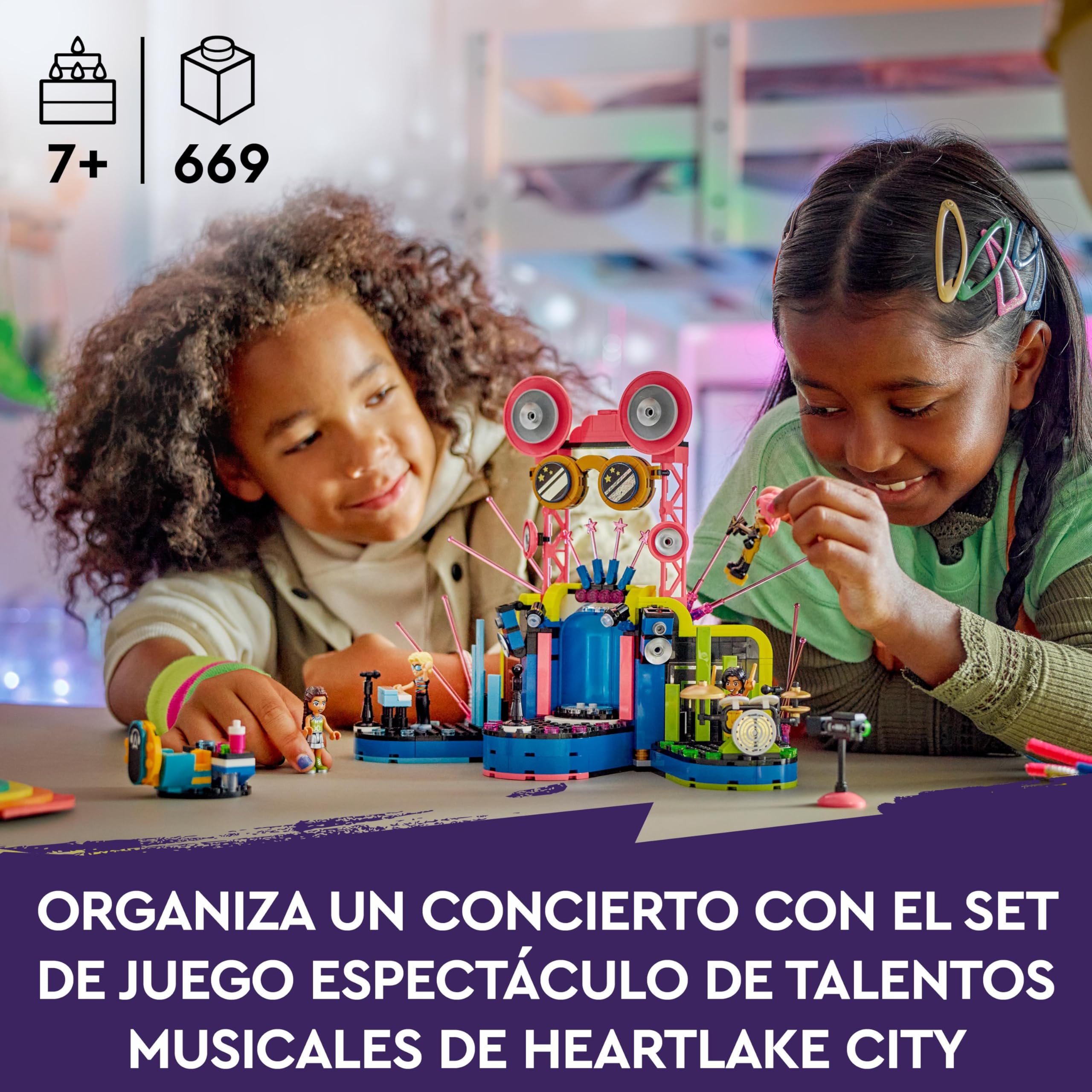 LEGO Friends Espectáculo de Talentos Musicales de Heartlake City, Instrumento Musical y Escenario de Juguete con 4 Mini Muñecos de Personajes, Regalo para Niñas y Niños de 7 Años o Más 42616
