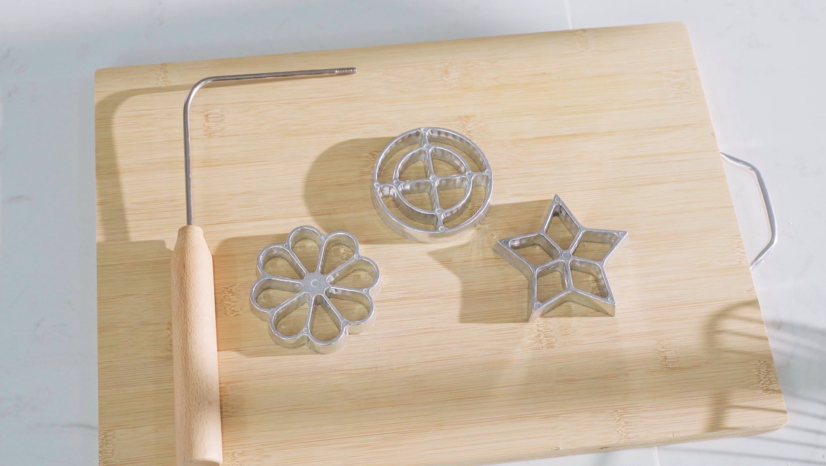 Amazon.com: Achappam Mold Bunuelos Mold with Handle Rosette Maker