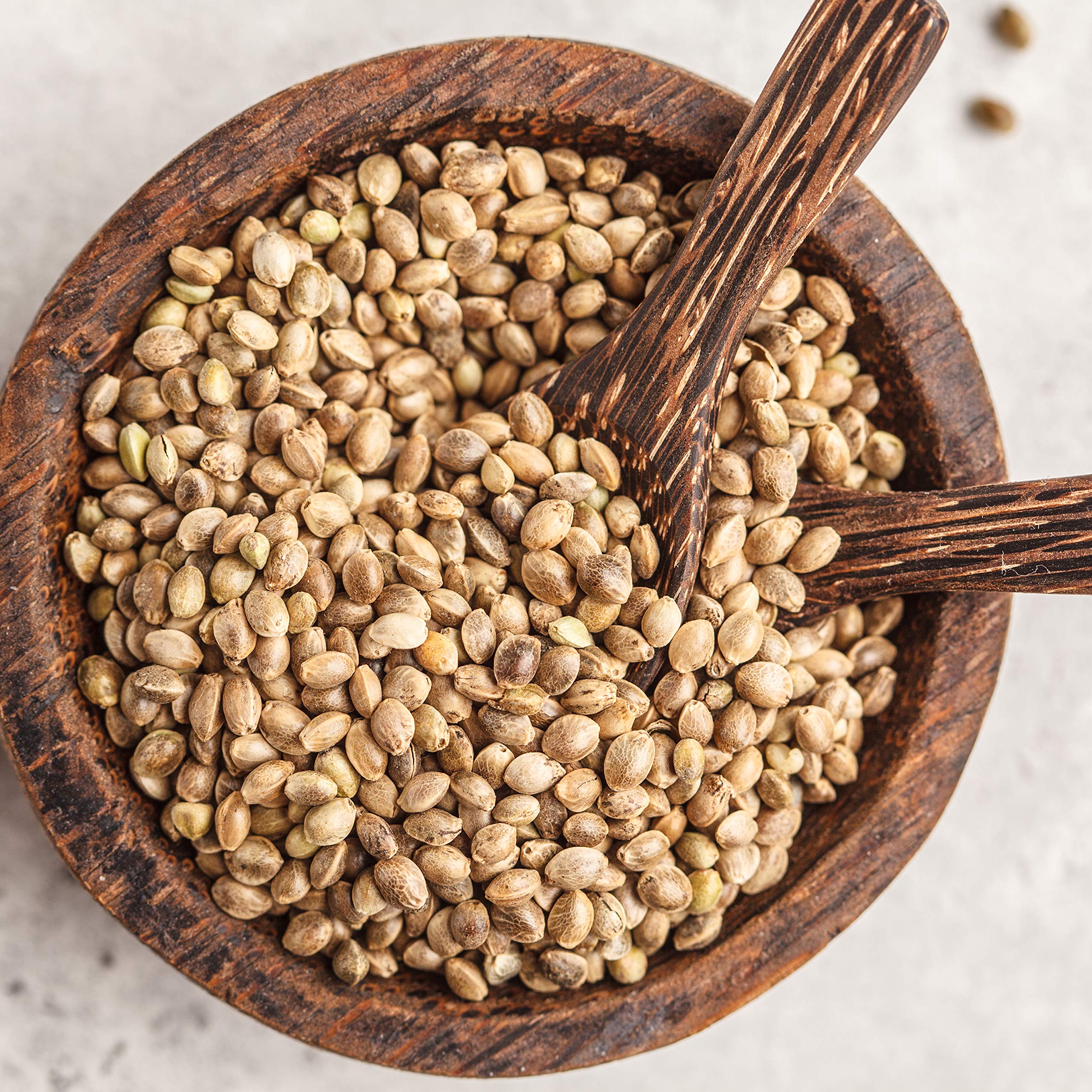 Graines de chanvre bio non épluchées et non torréfiées de France - 2 kg - Graines de chanvre - Végétalées, faible teneur en glucides - Acides gras oméga-3 et oméga-6 - DE-ÖKO-070 Stayung