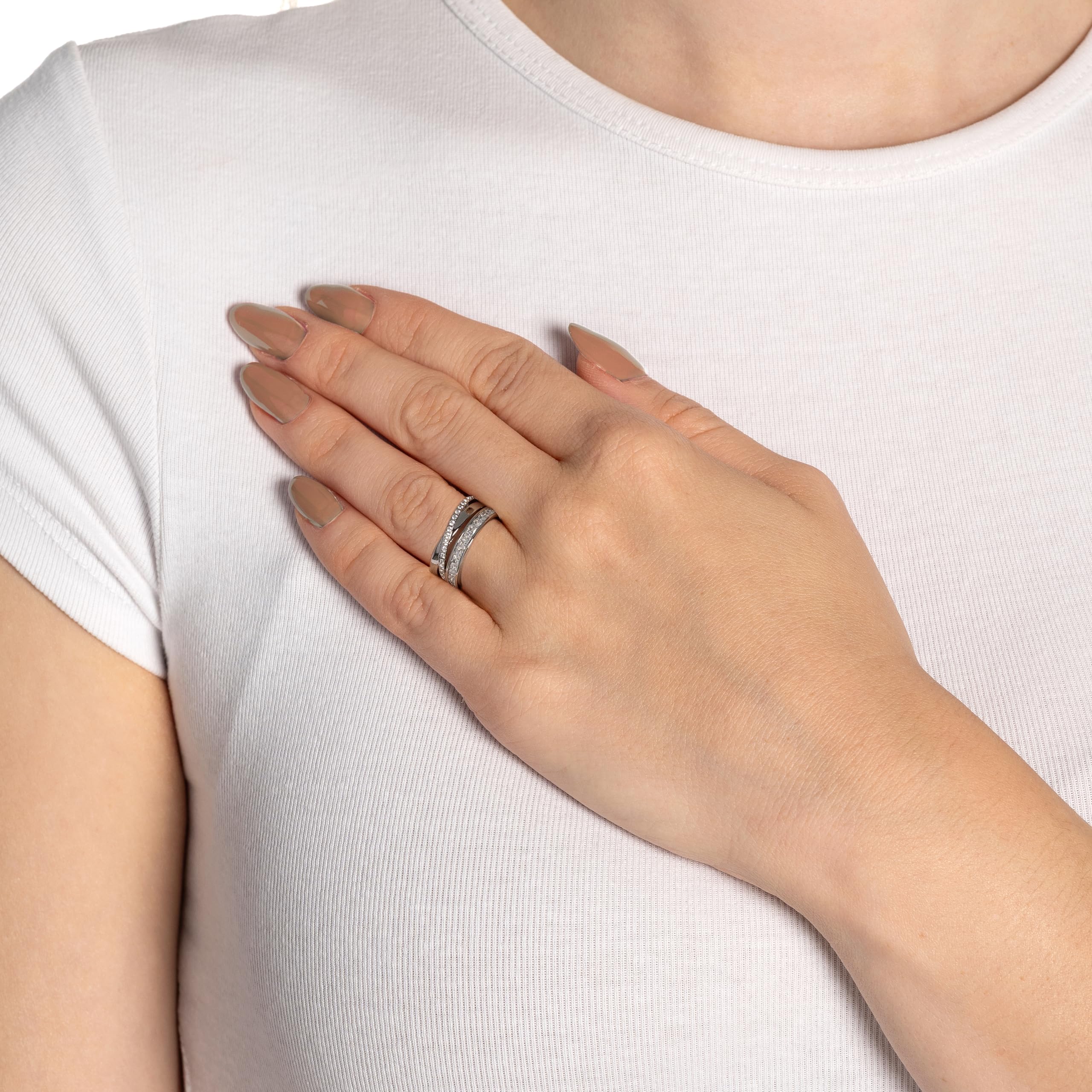 JEWELS BY LEONARDO Ring Sarah • Puzzel-Ring aus silberfarbenem Edelstahl • querende Stränge besetzt mit quadratischen Zirkonia-Steinchen • Gr. 18 (56) • Schmuck Geschenk für Frauen • 025428
