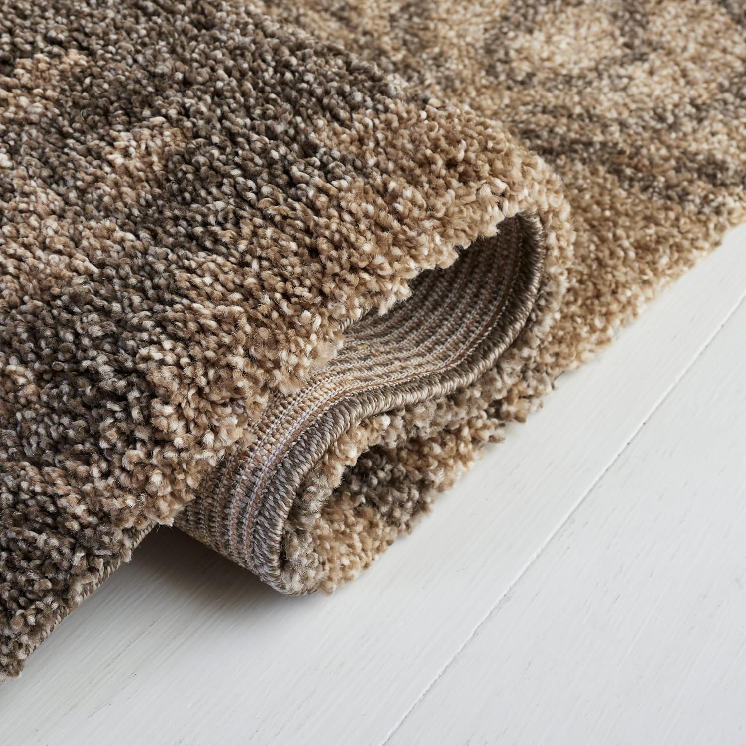 SAFAVIEH Florida Shag Collection Runner Rug - 2'3" x 9', Smoke & Beige, Damask Design, Non-Shedding & Easy Care, 1.2-inch Thick Ideal for High Traffic Areas in Living Room, Bedroom (SG460-7913)