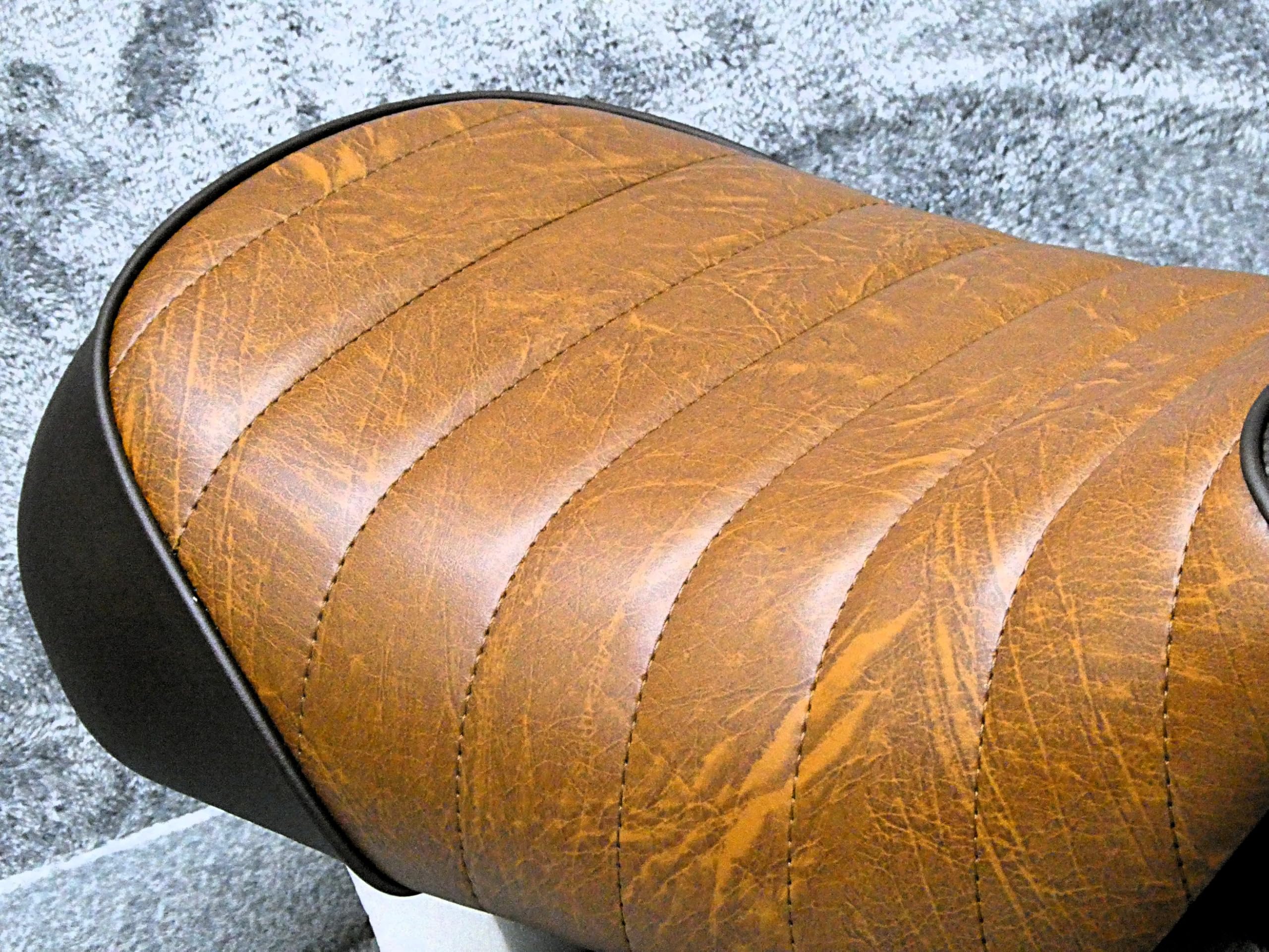 Amazon | モンキー125 用 茶ツートン タックロールシート /完成品BROWN