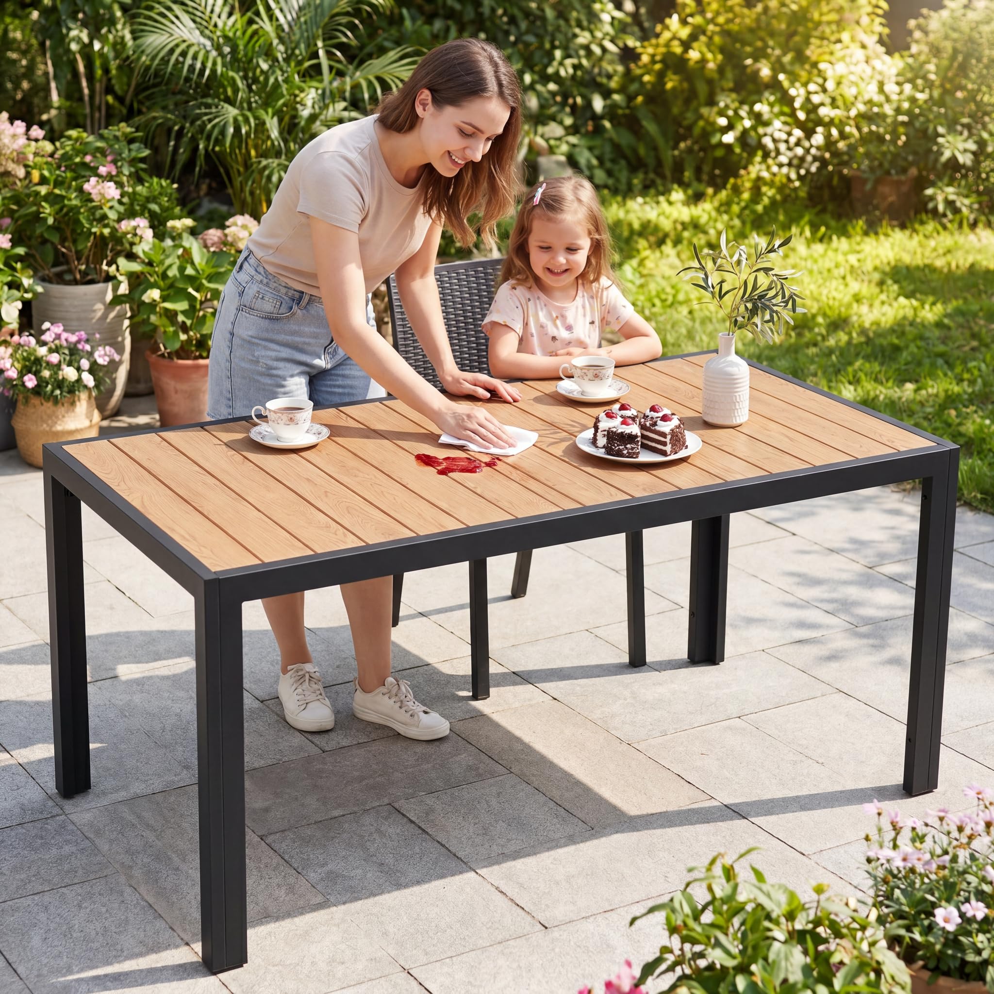 JUMMICO Gartentisch aus Aluminium mit Holzoptik, Wetterfester Outdoor Tisch in 150cm oder 189cm, Stabiler Esstisch für Garten und Terrasse