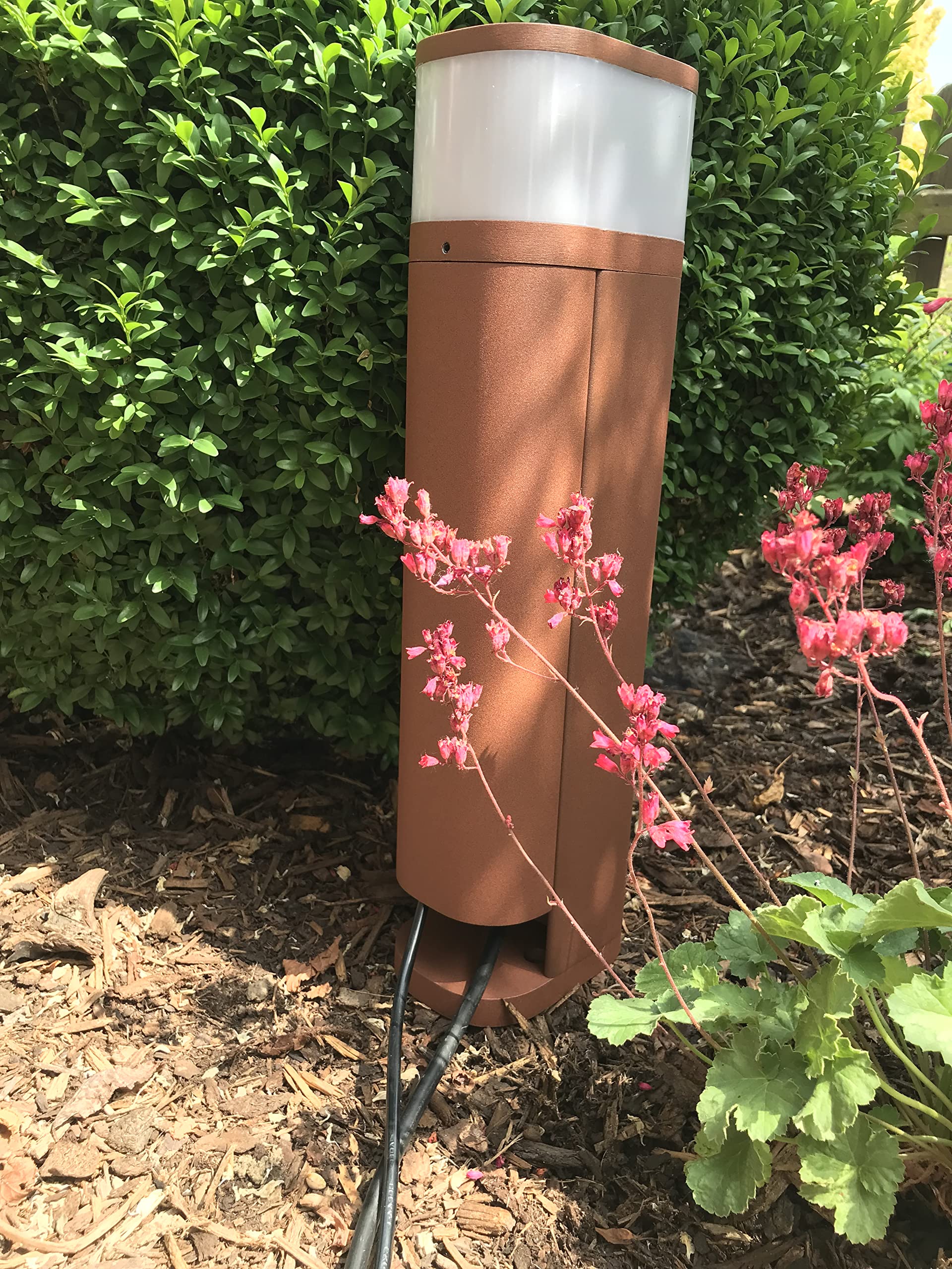 BOLD Volo Garten-Leuchte mit 2 Steckdosen - IP44 Pollerleuchte Rostfarben | Wetterfeste Aussensteckdose mit 470lm G9 Licht, 45 cm Aluguss Säule, ideal für Wegeleuchte und Gartenstrom Anschluss