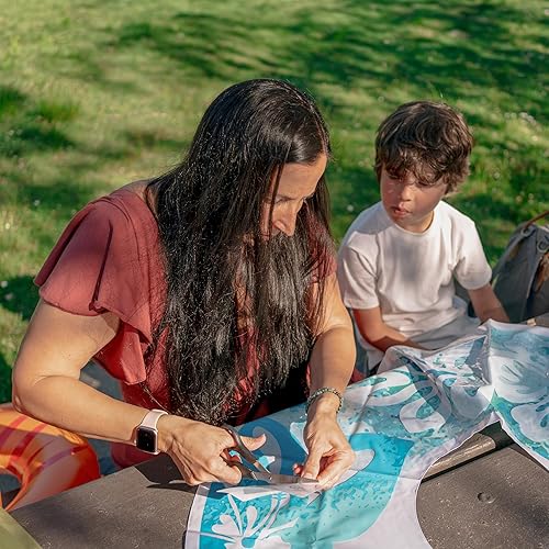 Miniatura 8 de GEAR AID Tenacious Tape Flex - Parches resistentes para fijar agujeros y rasgaduras en telas al aire libre, vinilo, piscina y nieve inflables de