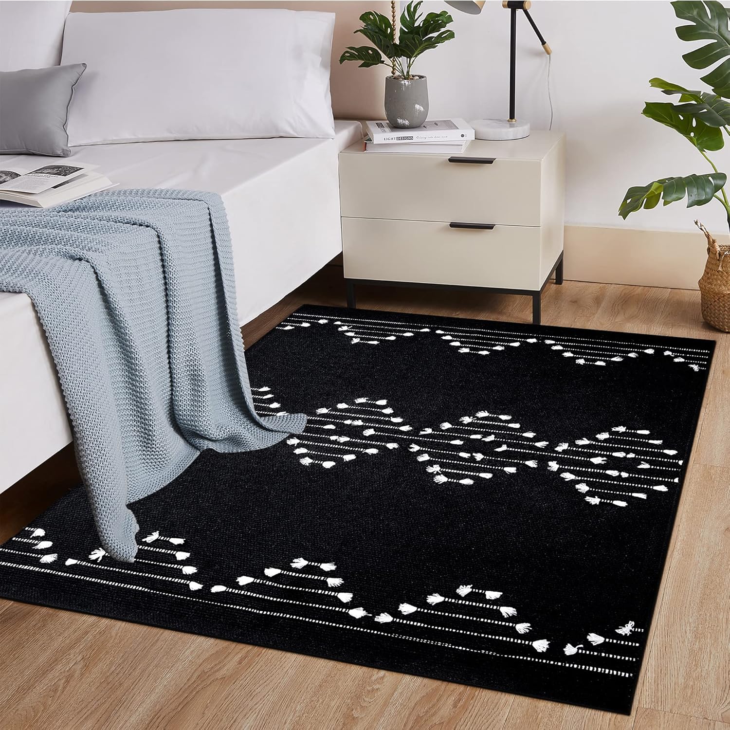 AGELMAT Boho Rug 4' x 6' Black Machine Washable Moroccan