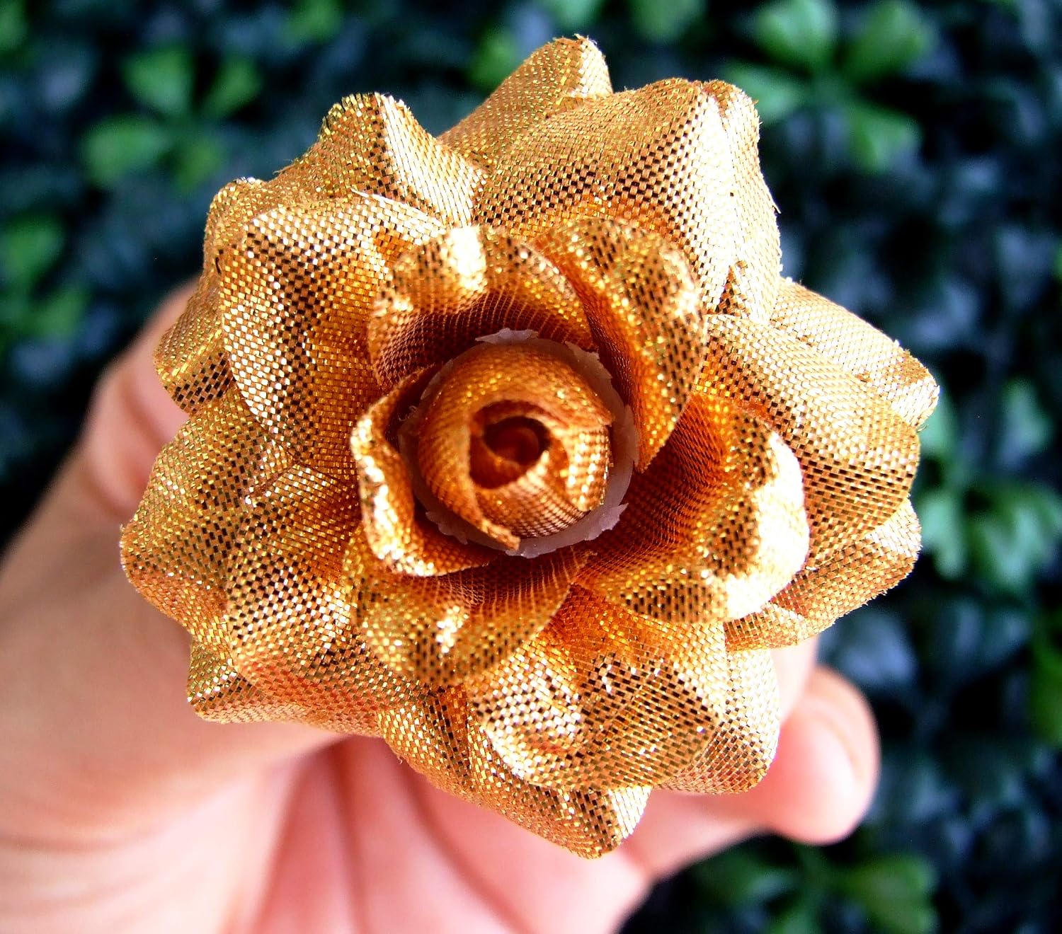 Artificial Flower, Silk Head Gold Roses 50 Pcs Faux Flowers Fake Flowers Perfect for DIY Wedding Backdrop Centerpieces Party Home Headband Arrangement Decorations (Size 1.75 in)