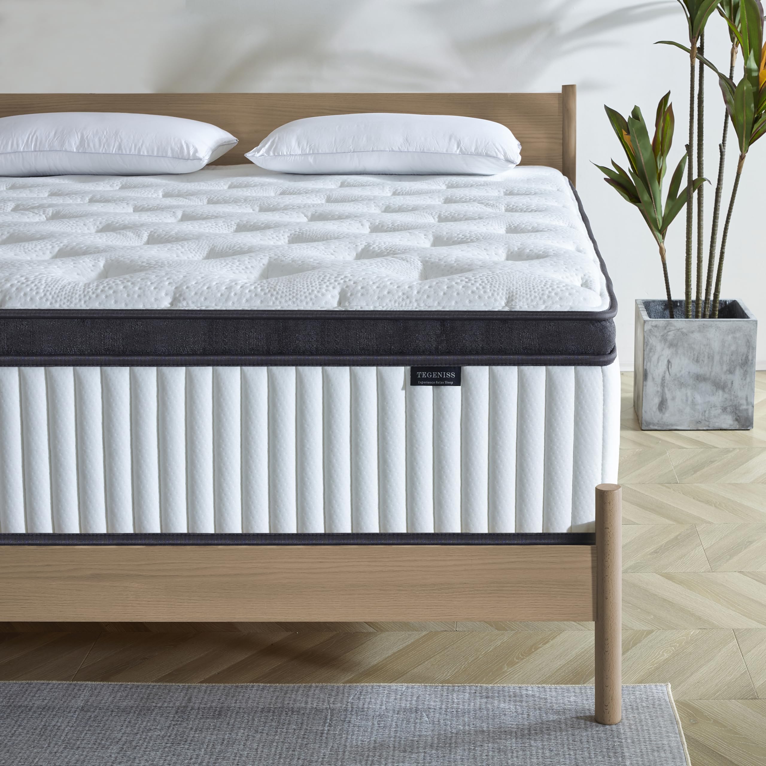 Queen Mattress, 14 Inch Innerspring Hybrid Mattress in a Box with Gel Memory Foam, Individually Wrapped Encased Coil Pocket Spring Mattresses, Pressure Relief, Medium Firm Support, 60"*80"*14"