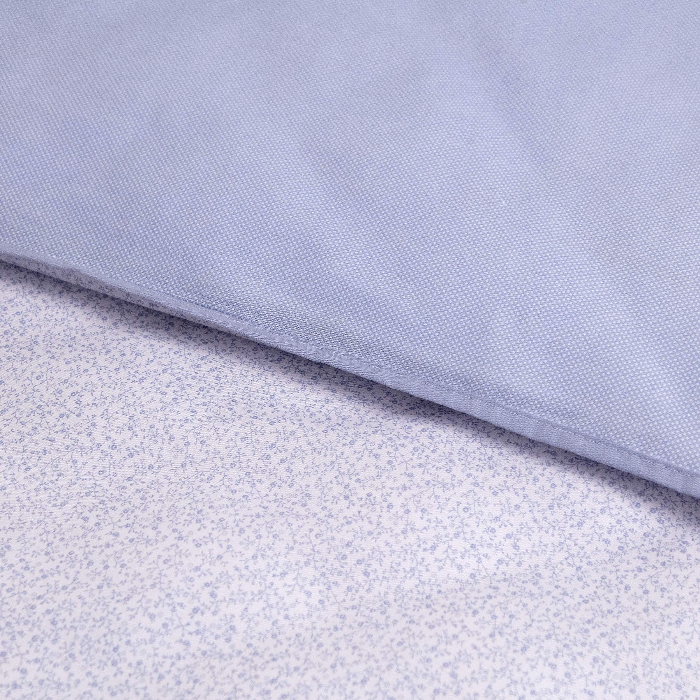 Saco Nórdico Junior 127 Manterol | Saco Cama Infantil y Juvenil | Cremallera y Gomas Ajustables | Incluye Funda de Almohada Reversible | Diseño Florecillas | Cama 90 cm | Rosa y Azul (Azul)
